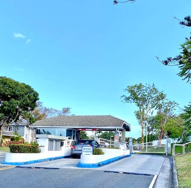 572 Mananai Place #20H, Honolulu, HI 96818