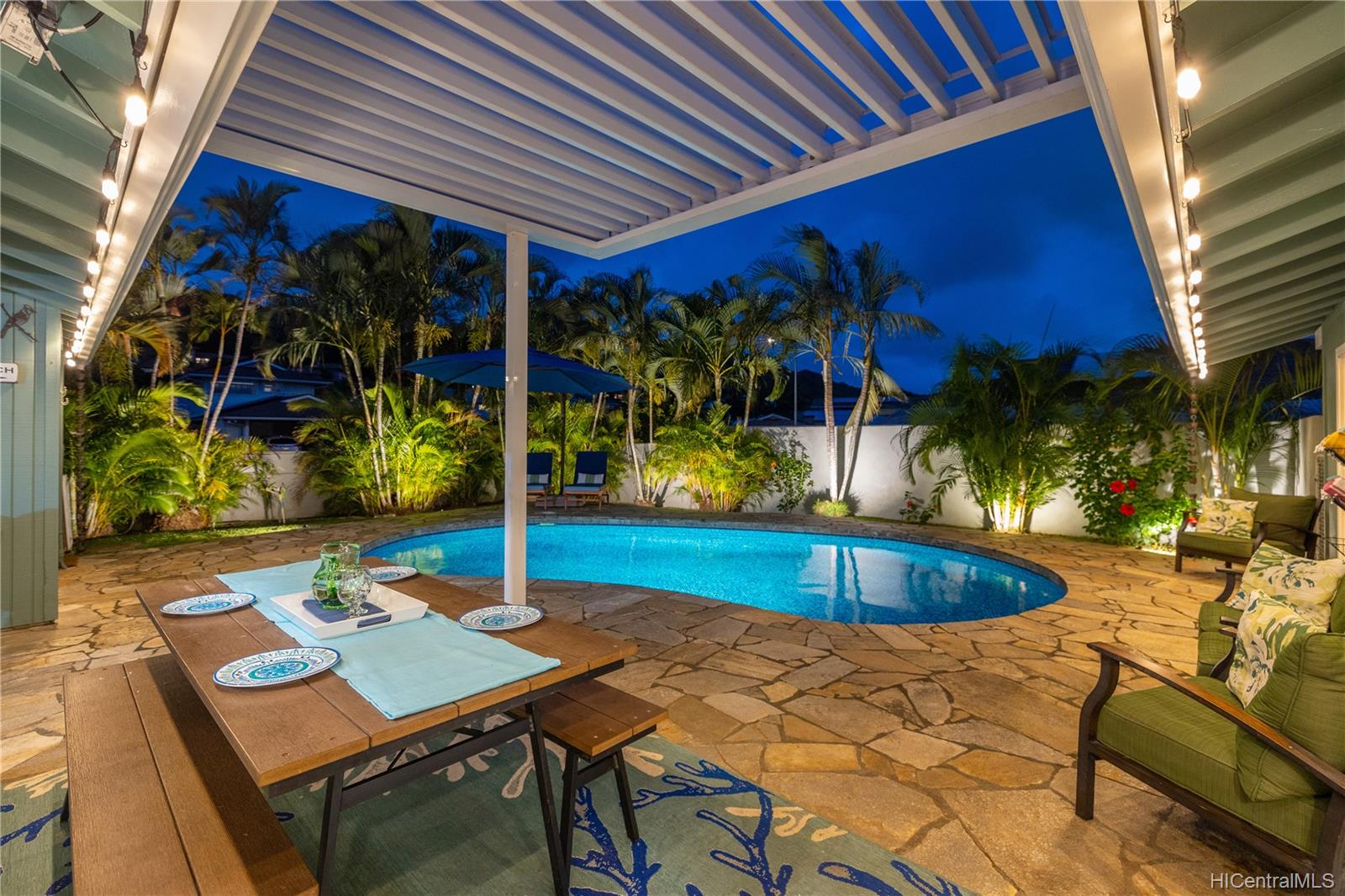 1366 Akiahala Place Kailua, HI 96734