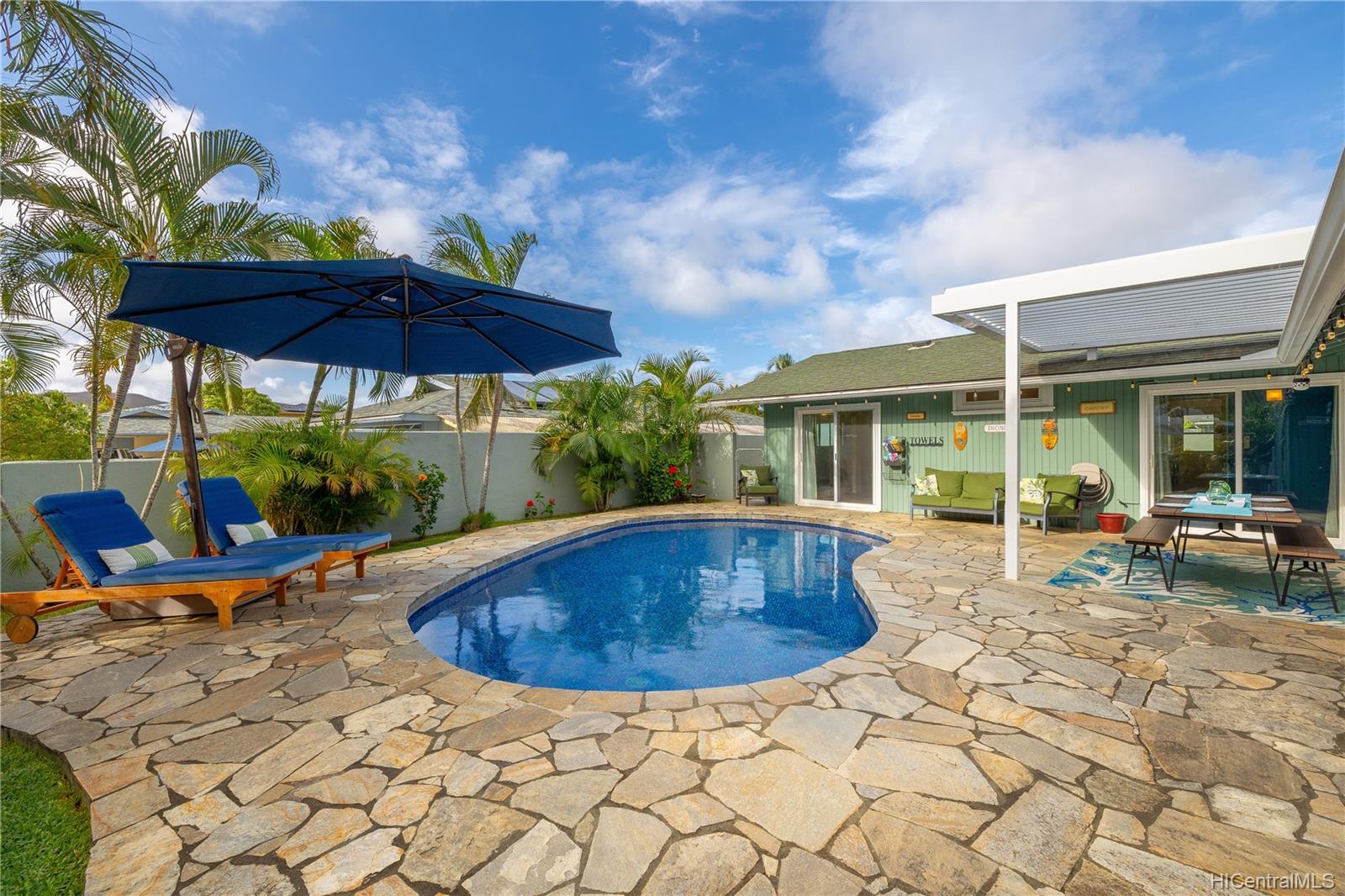 1366 Akiahala Place Kailua, HI 96734