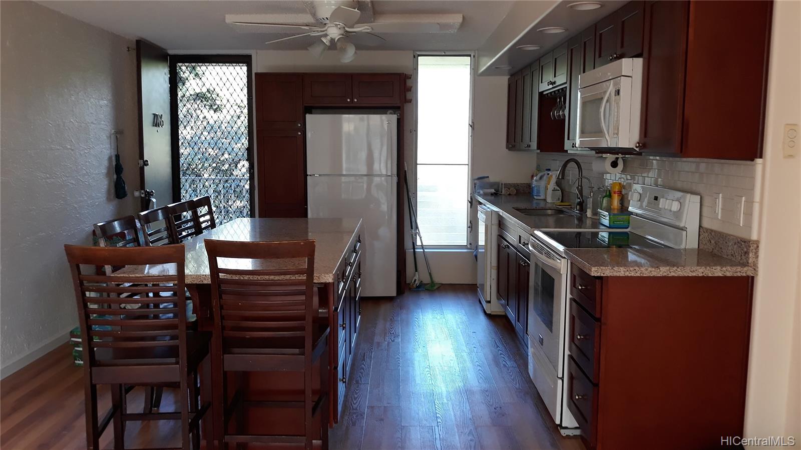 95-273 Waikalani Drive #D706, Mililani, HI 96789