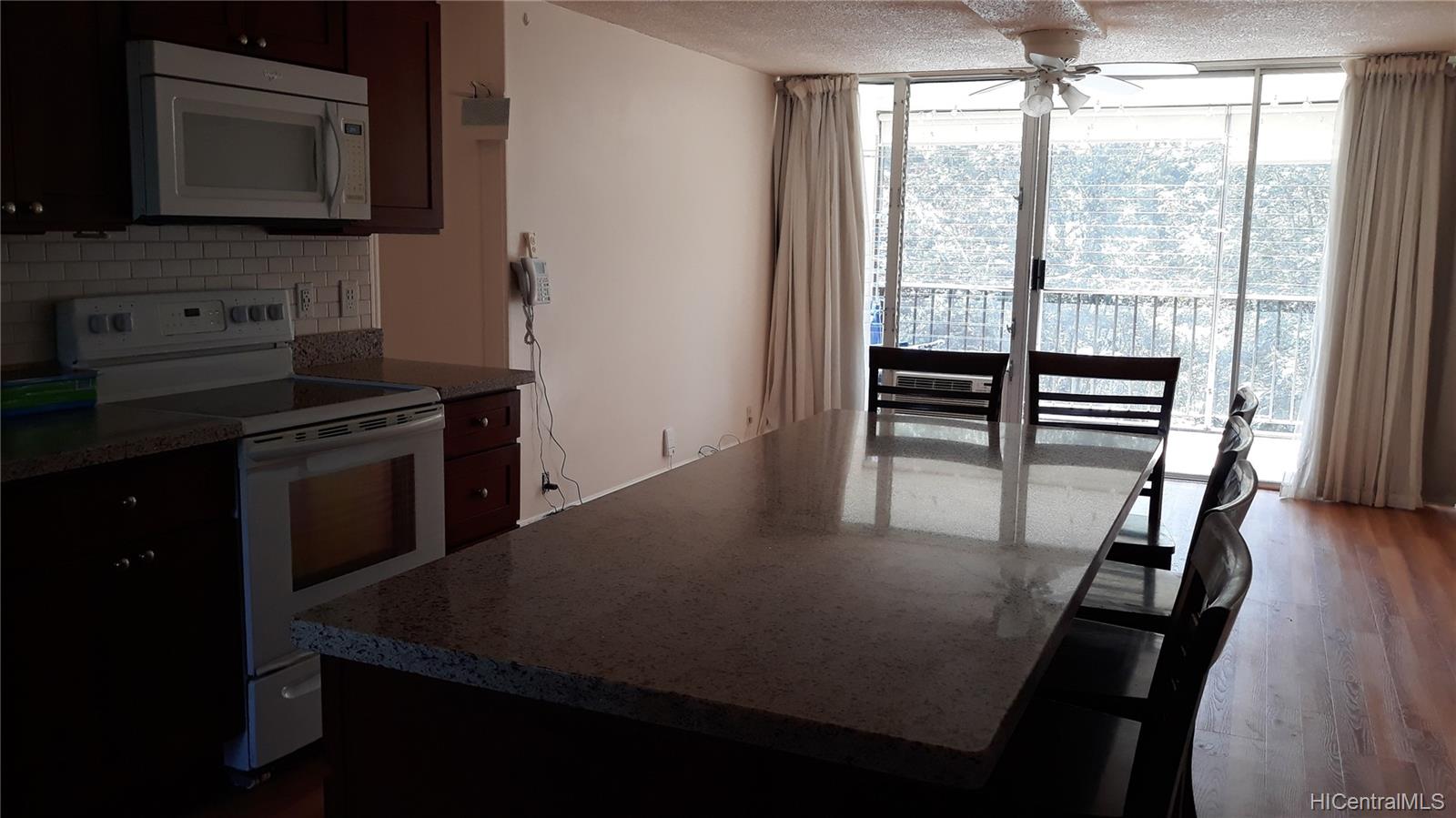 95-273 Waikalani Drive #D706, Mililani, HI 96789