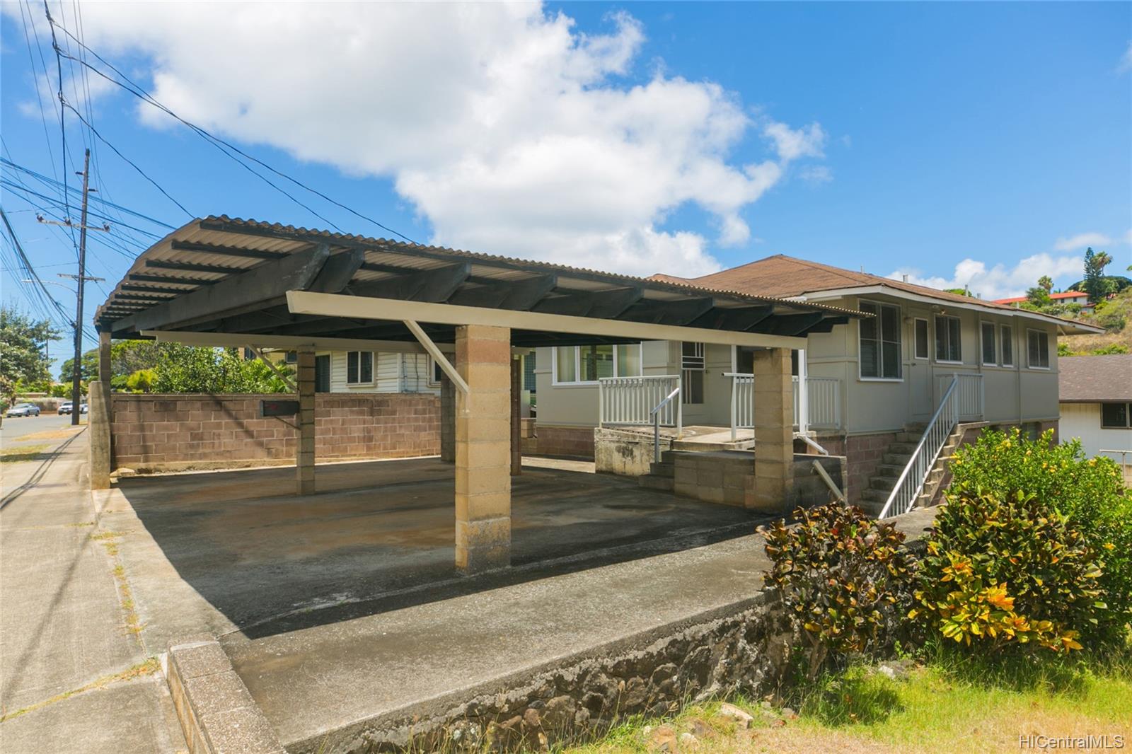 1364 Palolo Avenue Honolulu, HI 96816