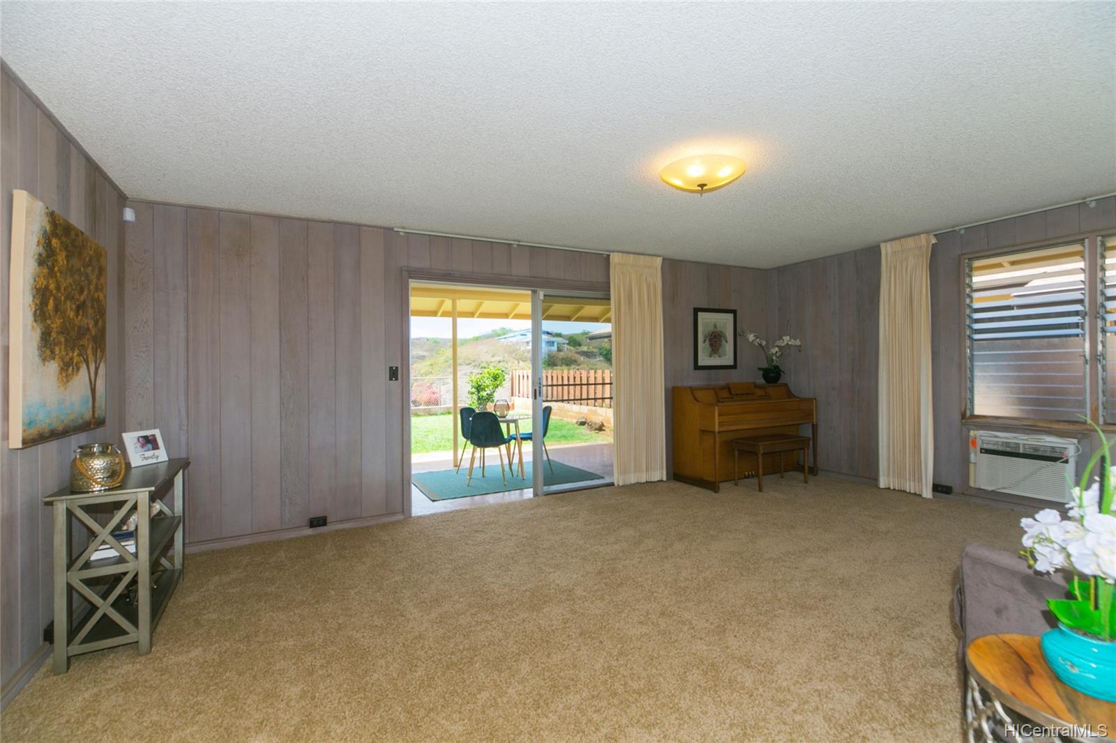 3505 Ala Hapuu Street Honolulu, HI 96818