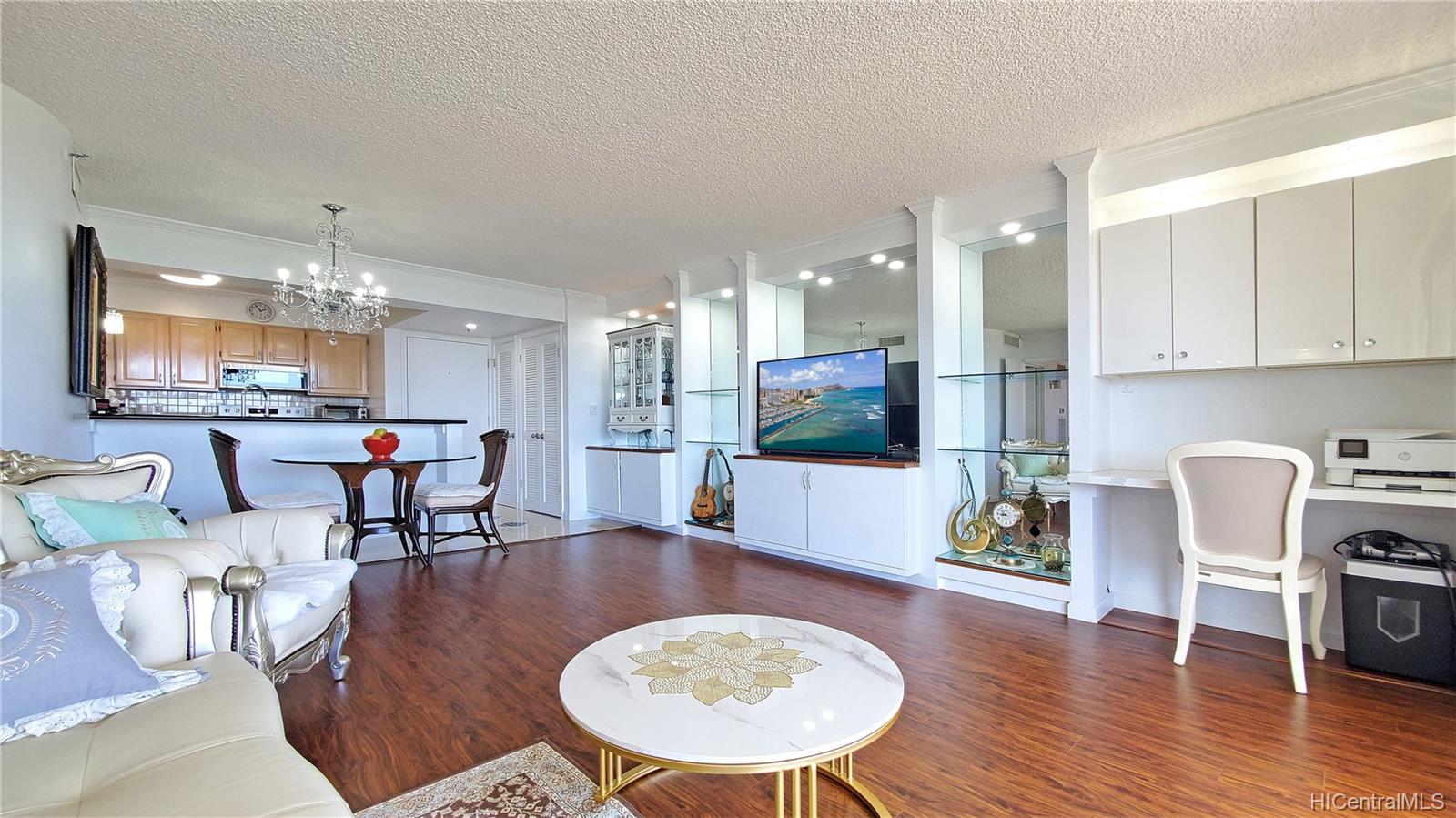 583 Kamoku Street #2203, Honolulu, HI 96826