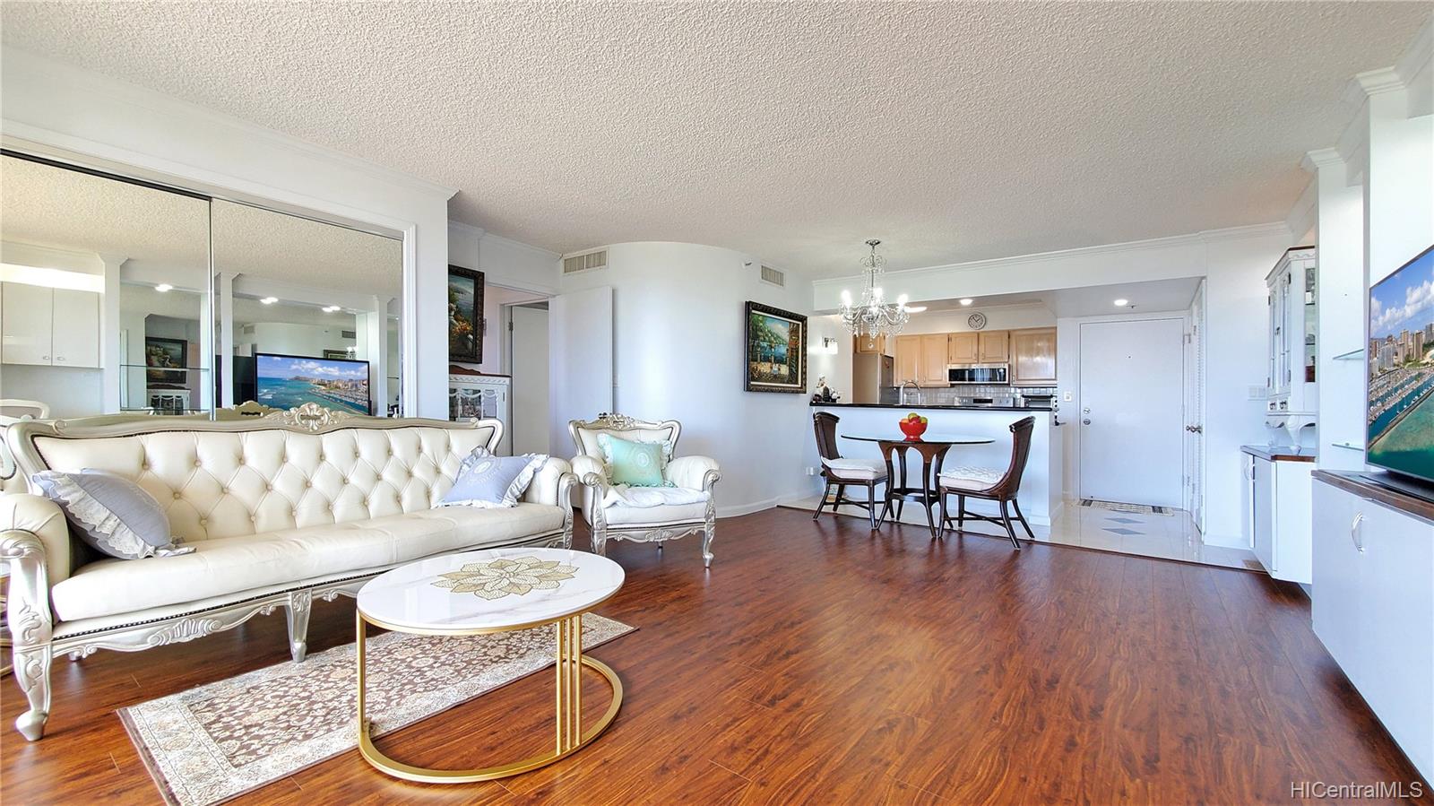 583 Kamoku Street #2203, Honolulu, HI 96826
