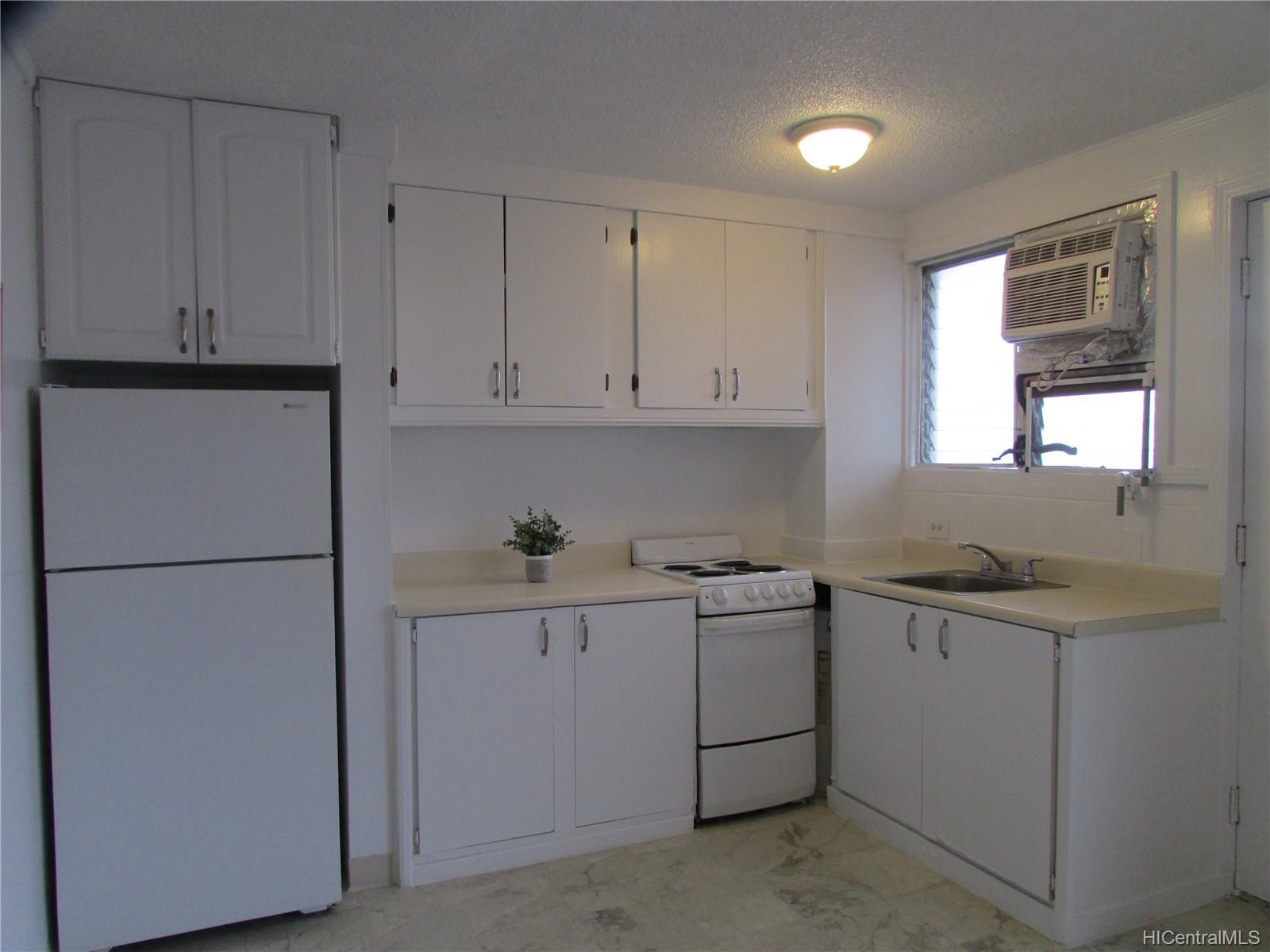 636 Nalanui Street #301, Honolulu, HI 96817