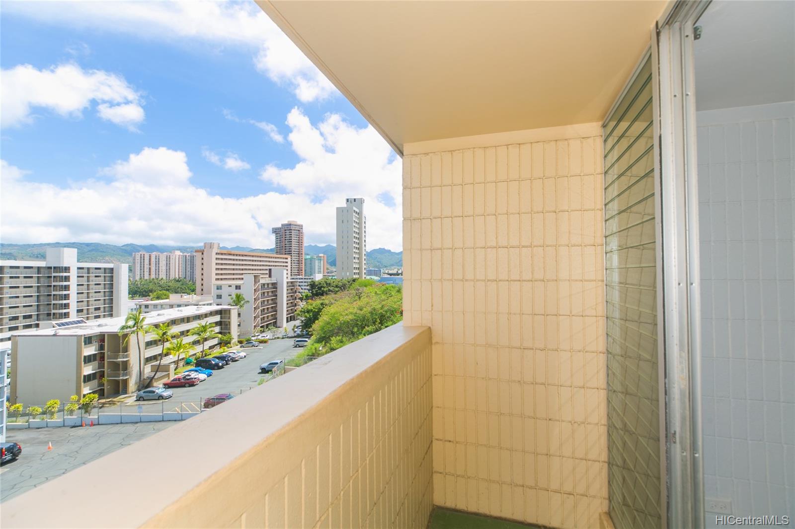 801 Ala Nioi Place #601, Honolulu, HI 96818