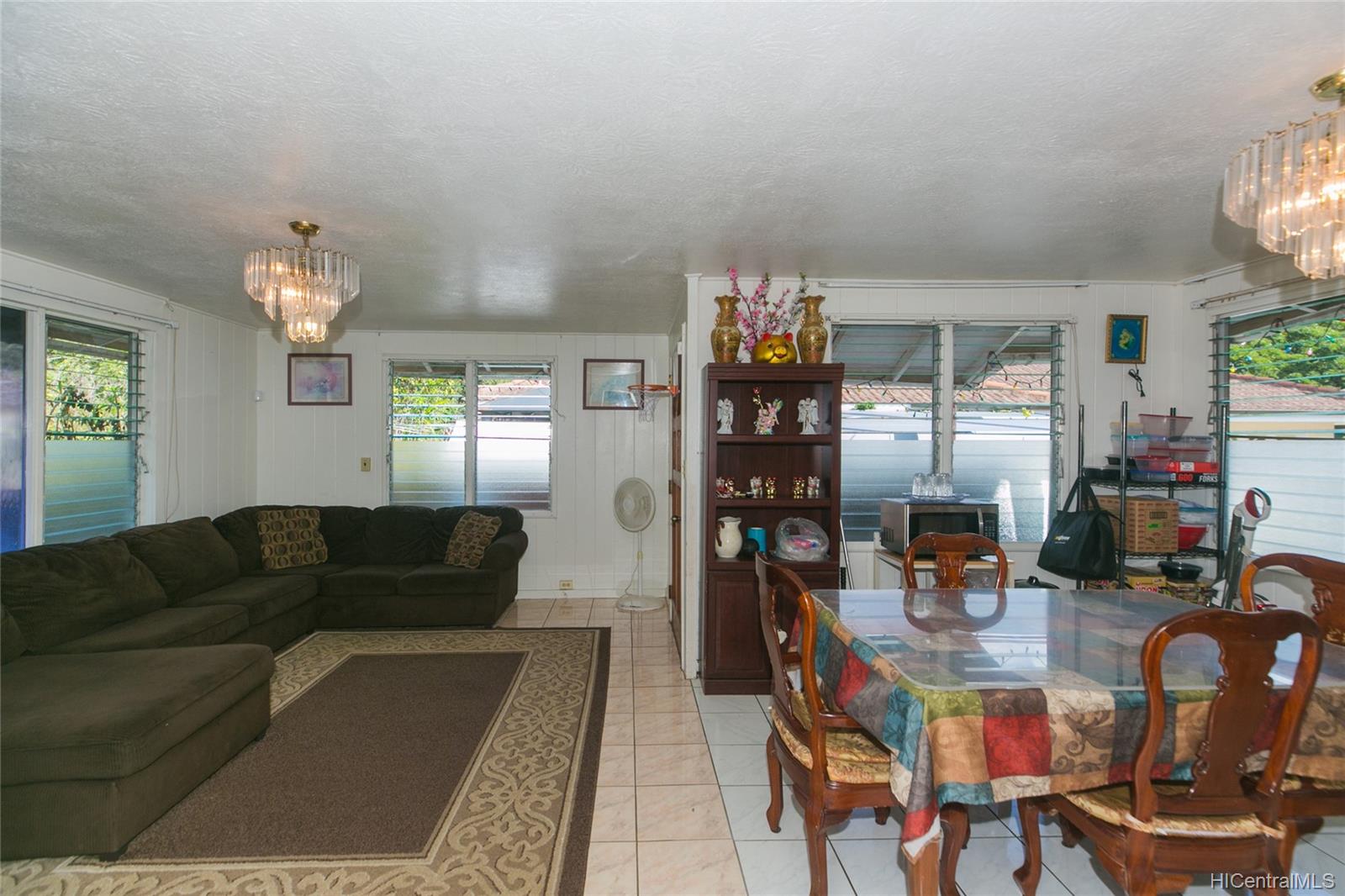 1735A Kamohoalii Street Honolulu, HI 96819