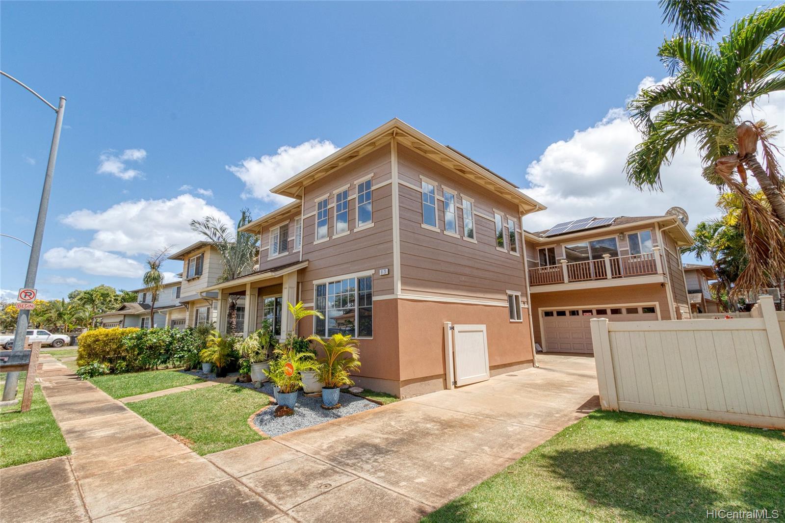 91-211 Hooluolu Place Ewa Beach, HI 96706