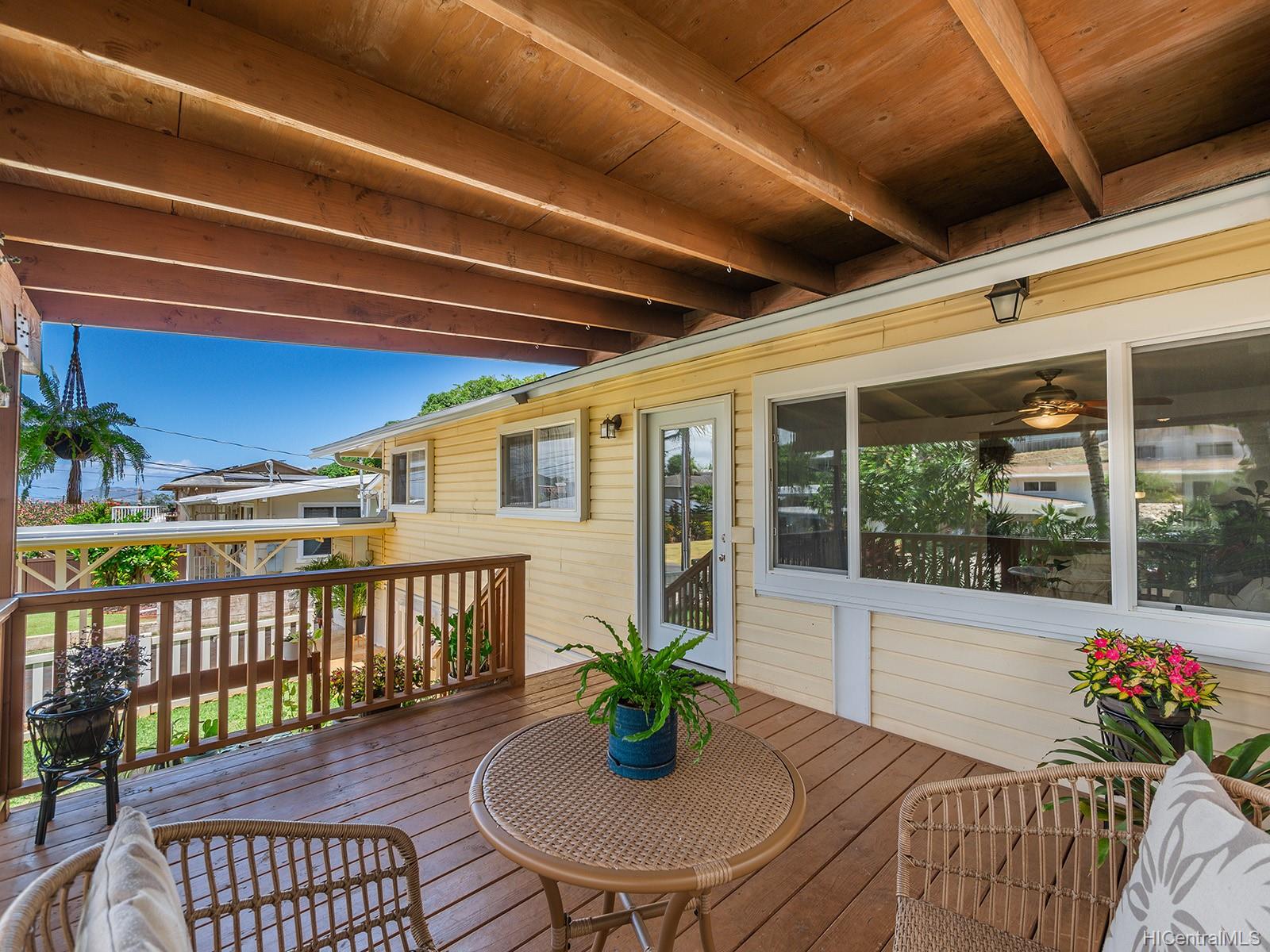 1384 Nanialii Street Kailua, HI 96734