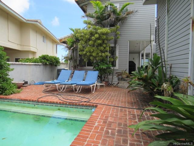 580 Kaimalino Street Kailua, HI 96734