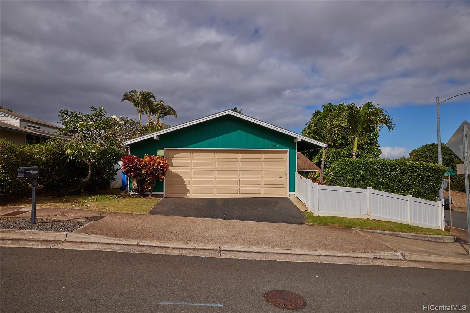 92-1281 Kikaha Street Kapolei, HI 96707