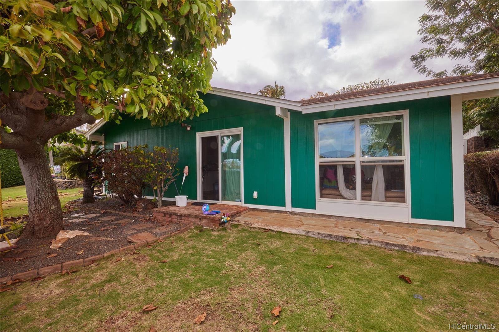 92-1281 Kikaha Street Kapolei, HI 96707