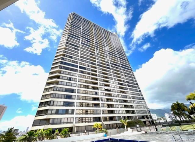 2499 Kapiolani Boulevard #2208, Honolulu, HI 96826