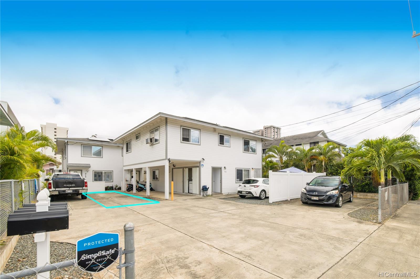 915 McCully Street #A, Honolulu, HI 96826