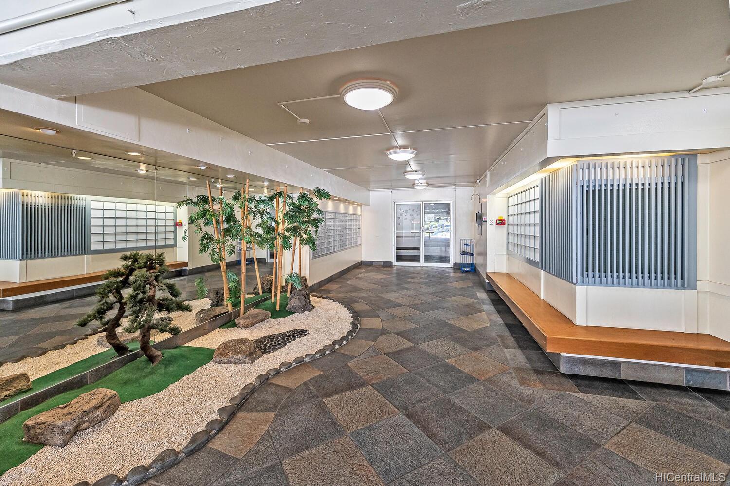 2029 Nuuanu Avenue #809, Honolulu, HI 96817