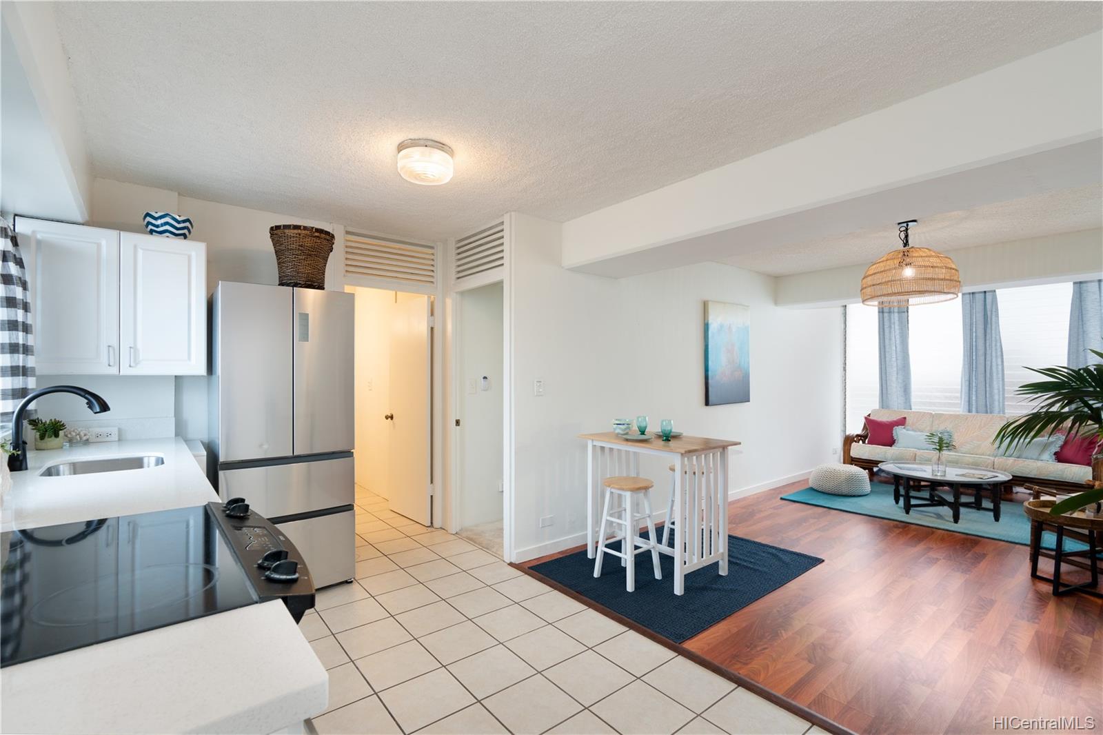 2626 Kuilei Street #T, Honolulu, HI 96826