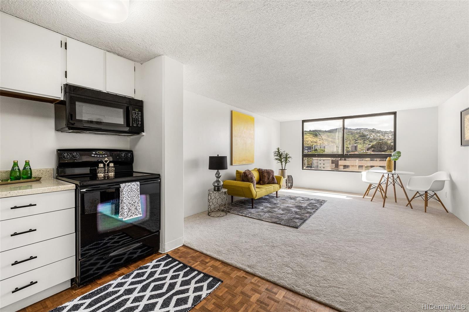 2724 Kahoaloha Lane #702, Honolulu, HI 96826
