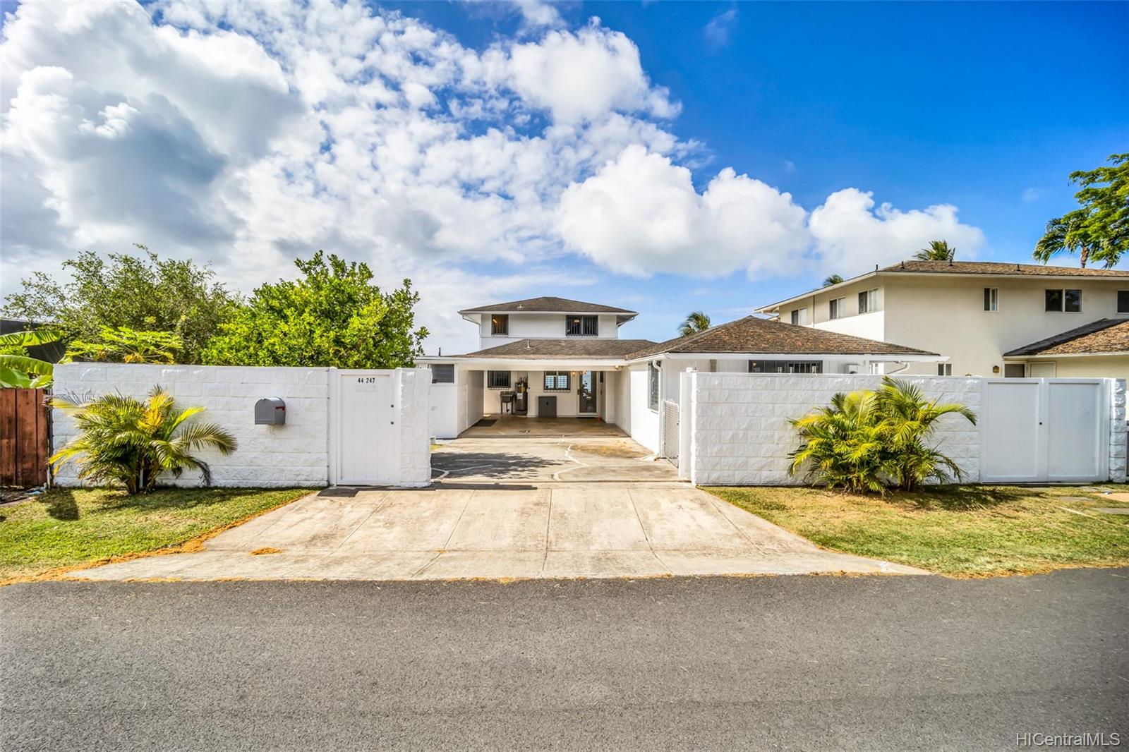 44-247 Mikiola Drive Kaneohe, HI 96744