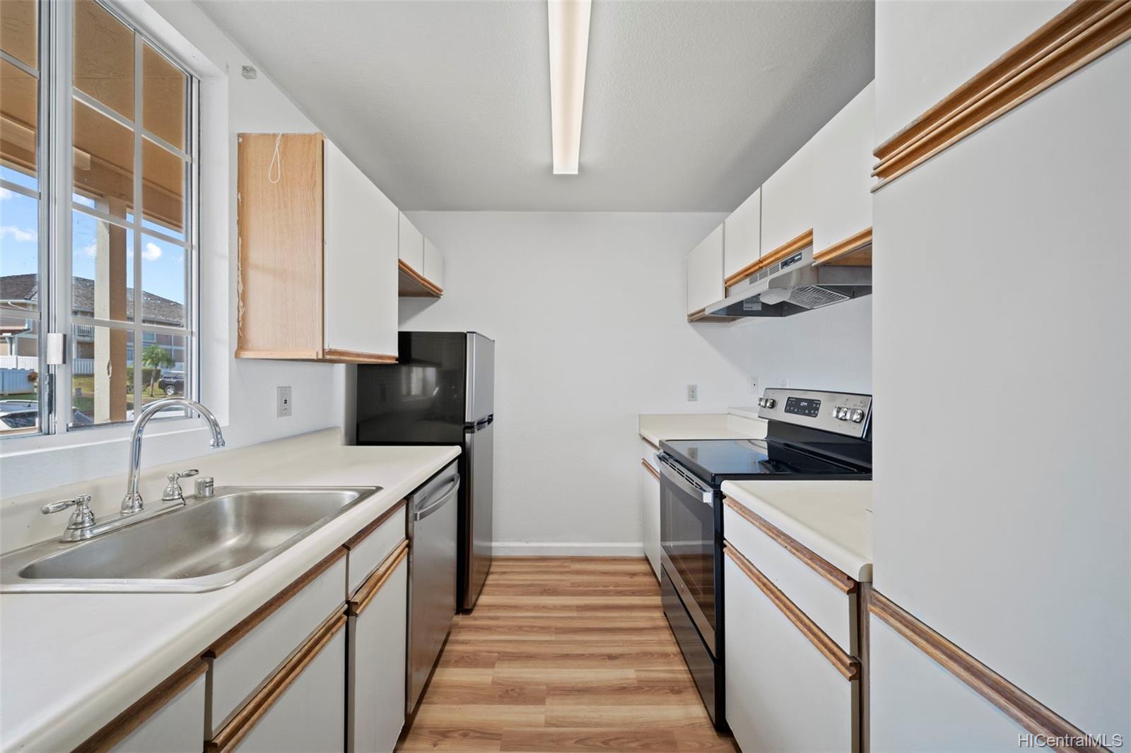 94-098 Manawa Place #O205, Waipahu, HI 96797
