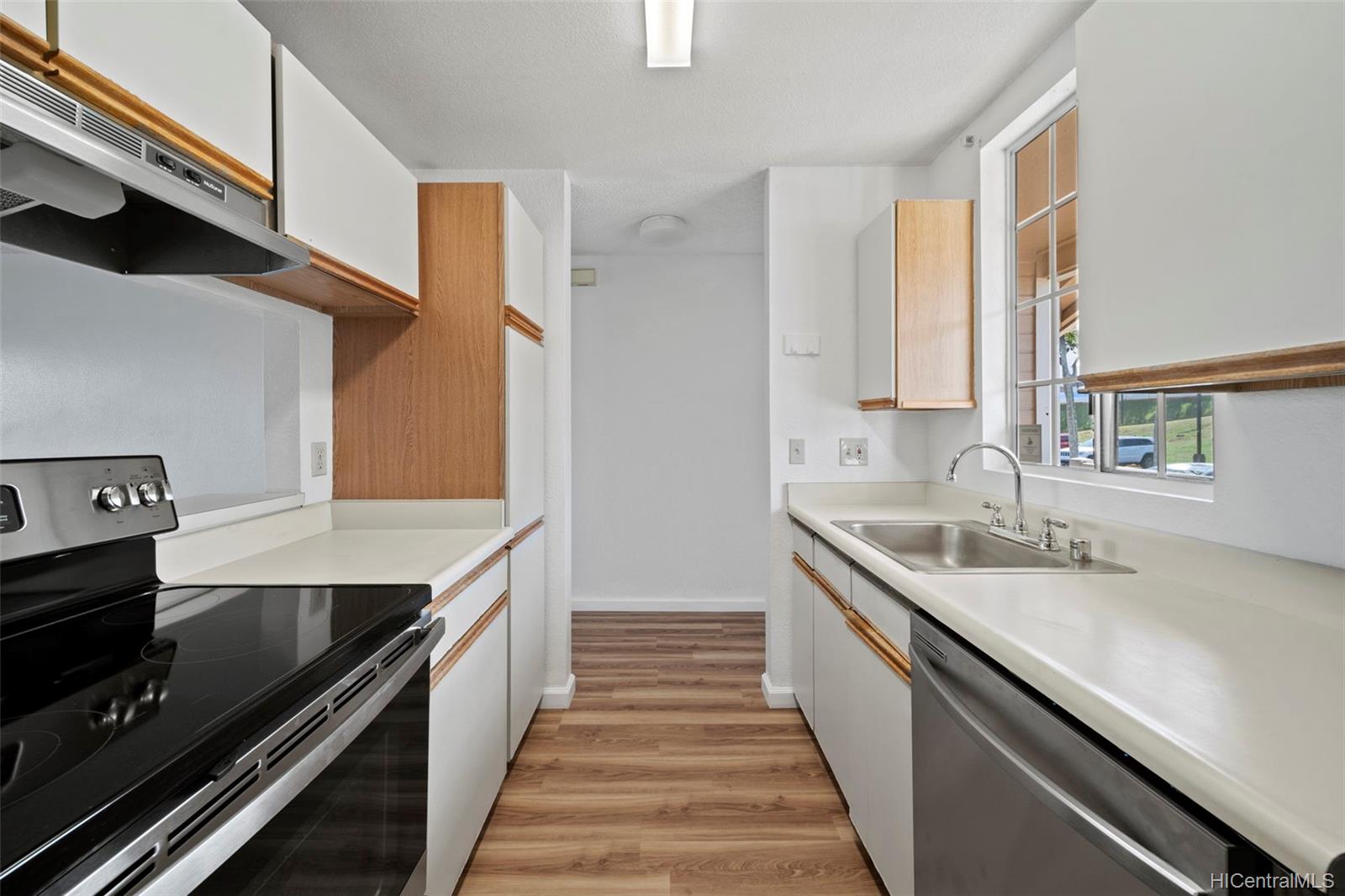 94-098 Manawa Place #O205, Waipahu, HI 96797