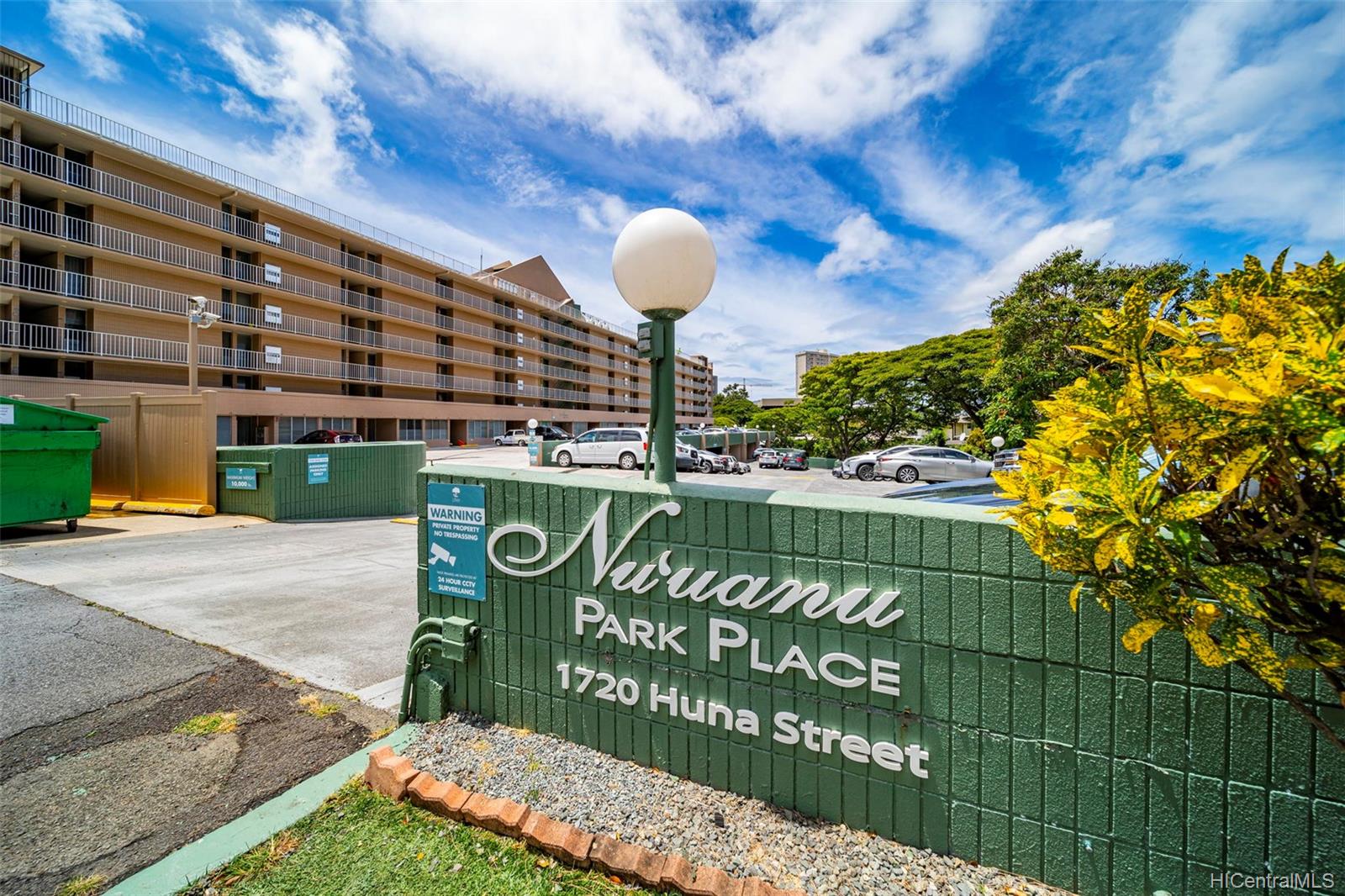 Nuuanu Park Place 1720 Huna Street #B106, Honolulu, HI 96817