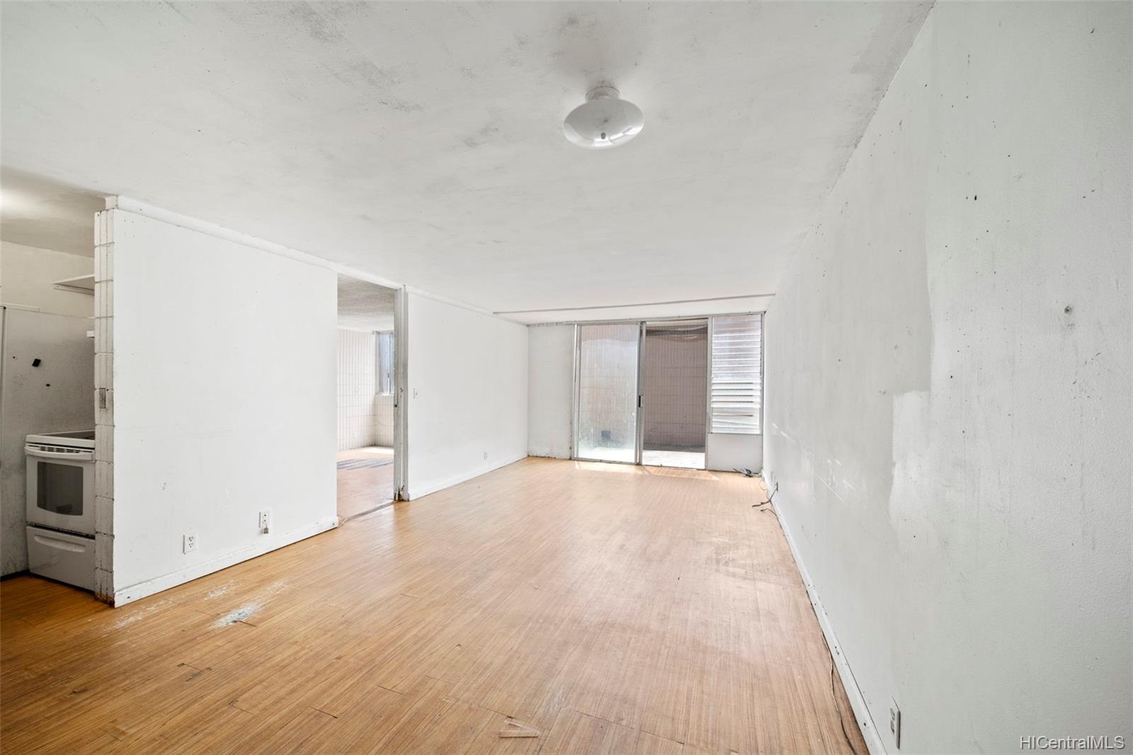 1720 Huna Street #B106, Honolulu, HI 96817