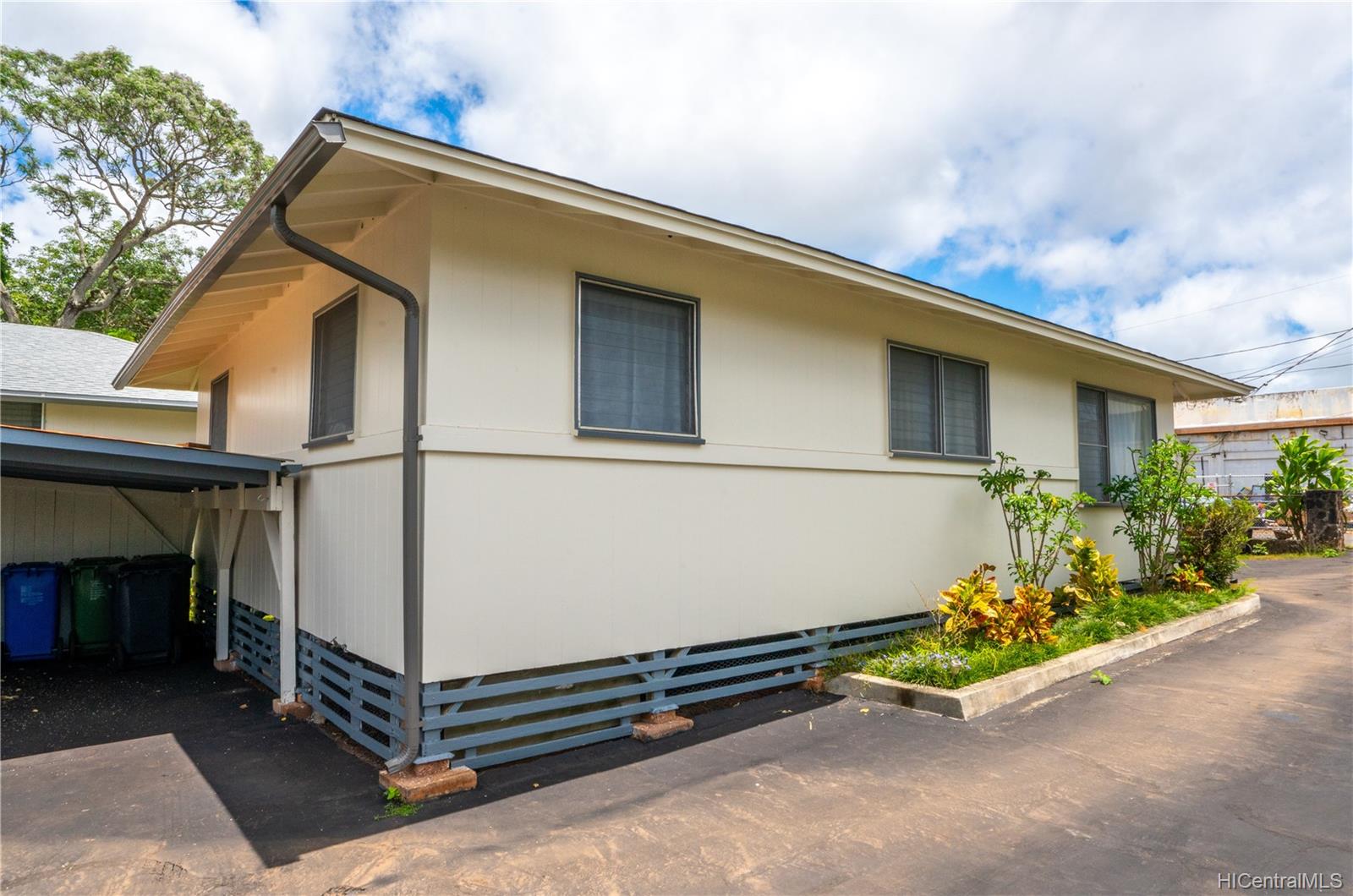 246 Nihiwai Place Wahiawa, HI 96786