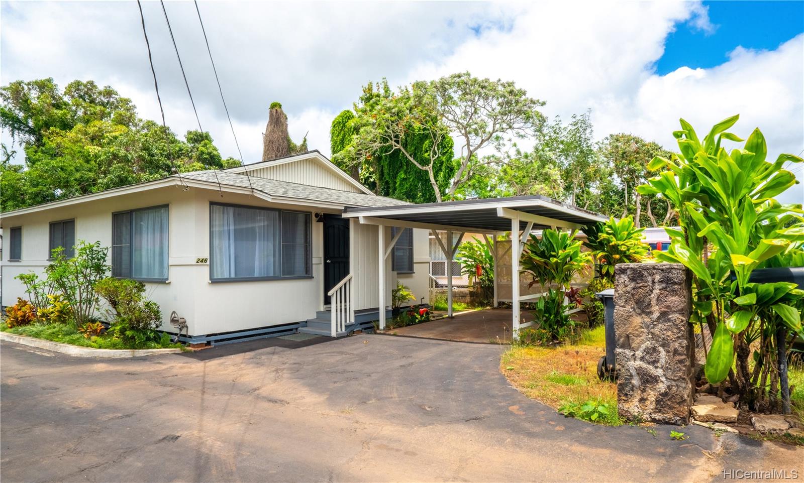  246 Nihiwai Place Wahiawa, HI 96786