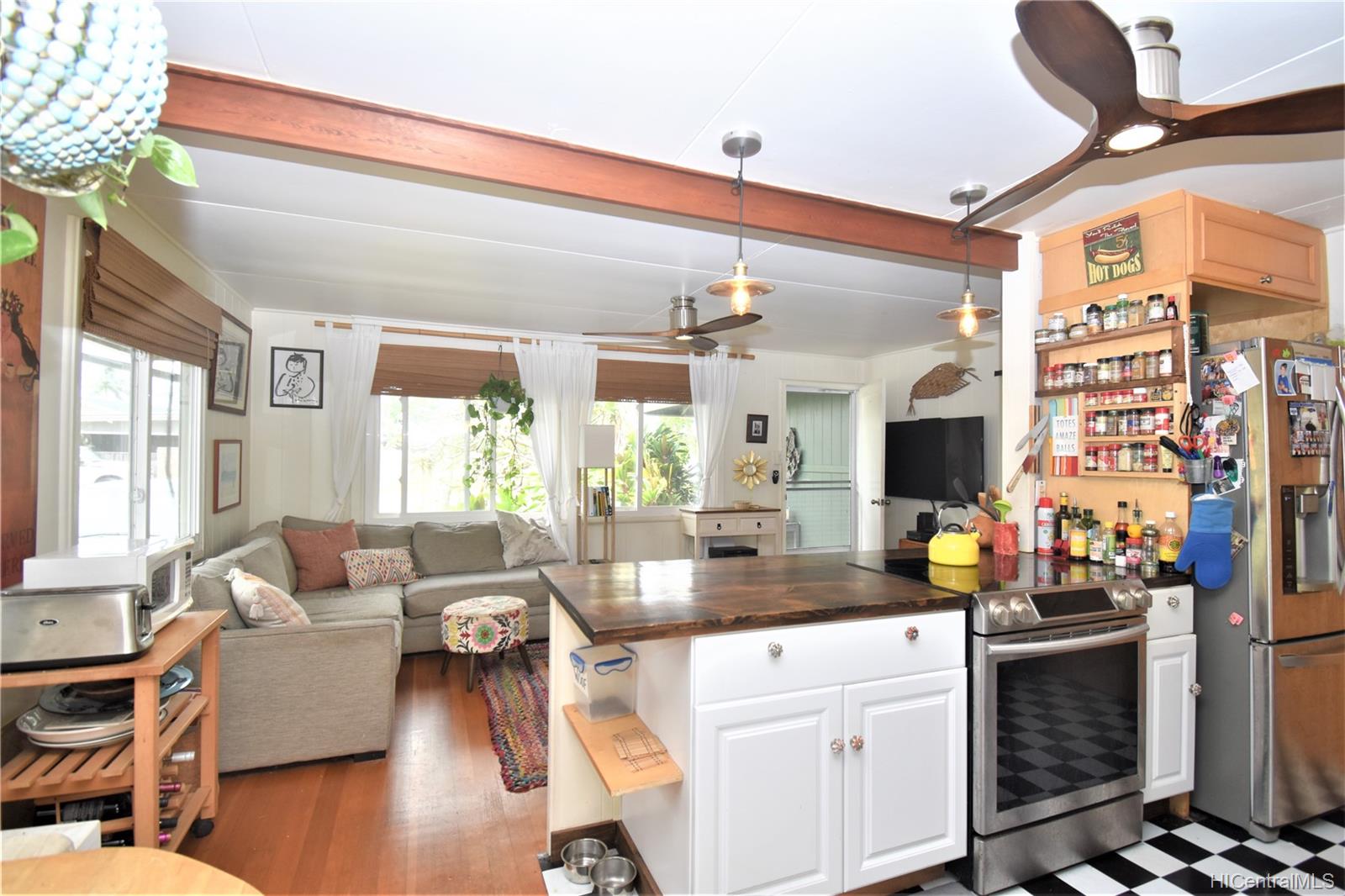 470 Kaha Street Kailua, HI 96734