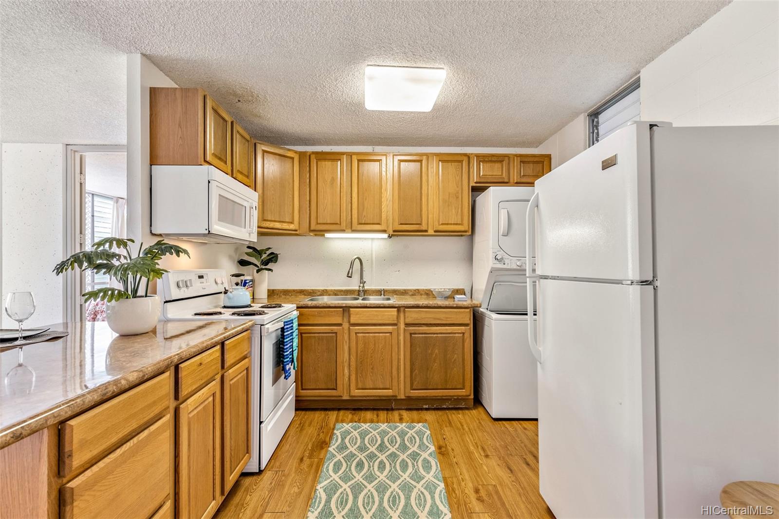 95-061 Waikalani Drive #D204, Mililani, HI 96789