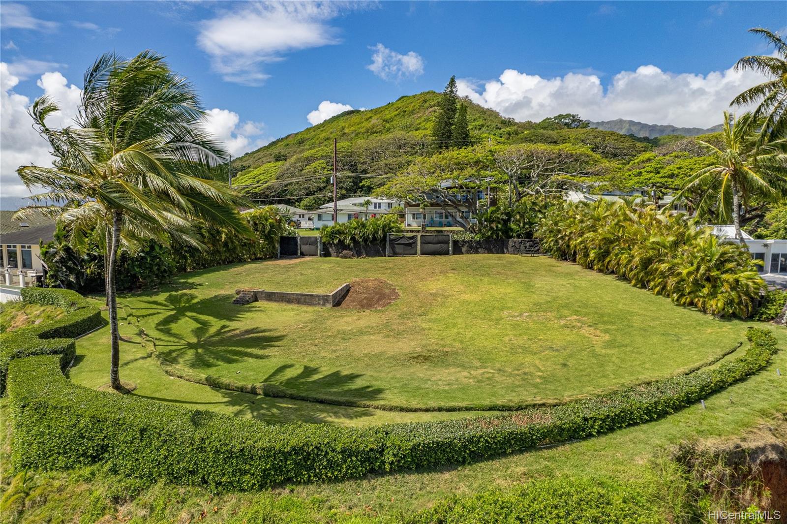 47-083 Kamehameha Highway Kaneohe, HI 96744