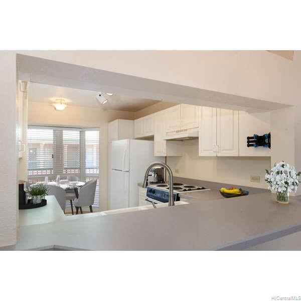 1090 Ala Napunani Street #403, Honolulu, HI 96818