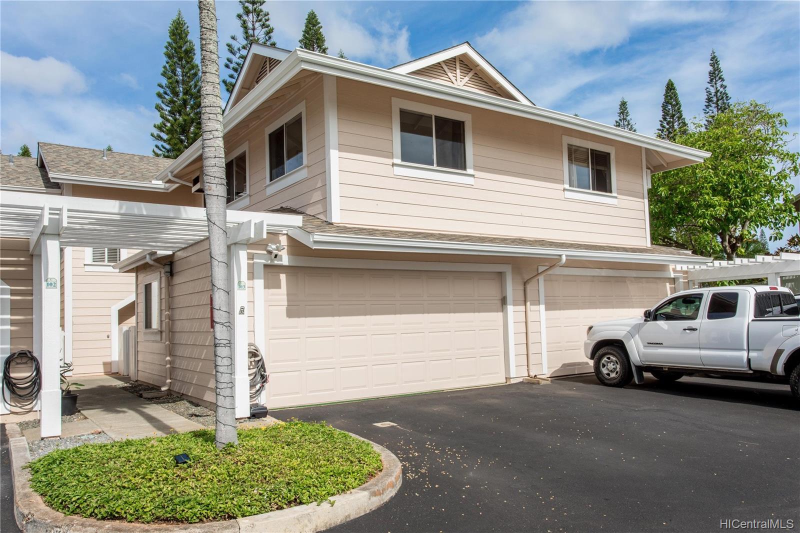 94-821 Lumiauau Street #C103, Waipahu, HI 96797