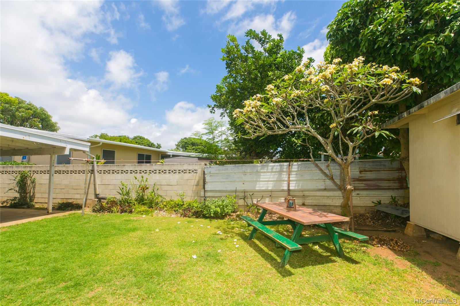 252 Kihapai Street #A, Kailua, HI 96734