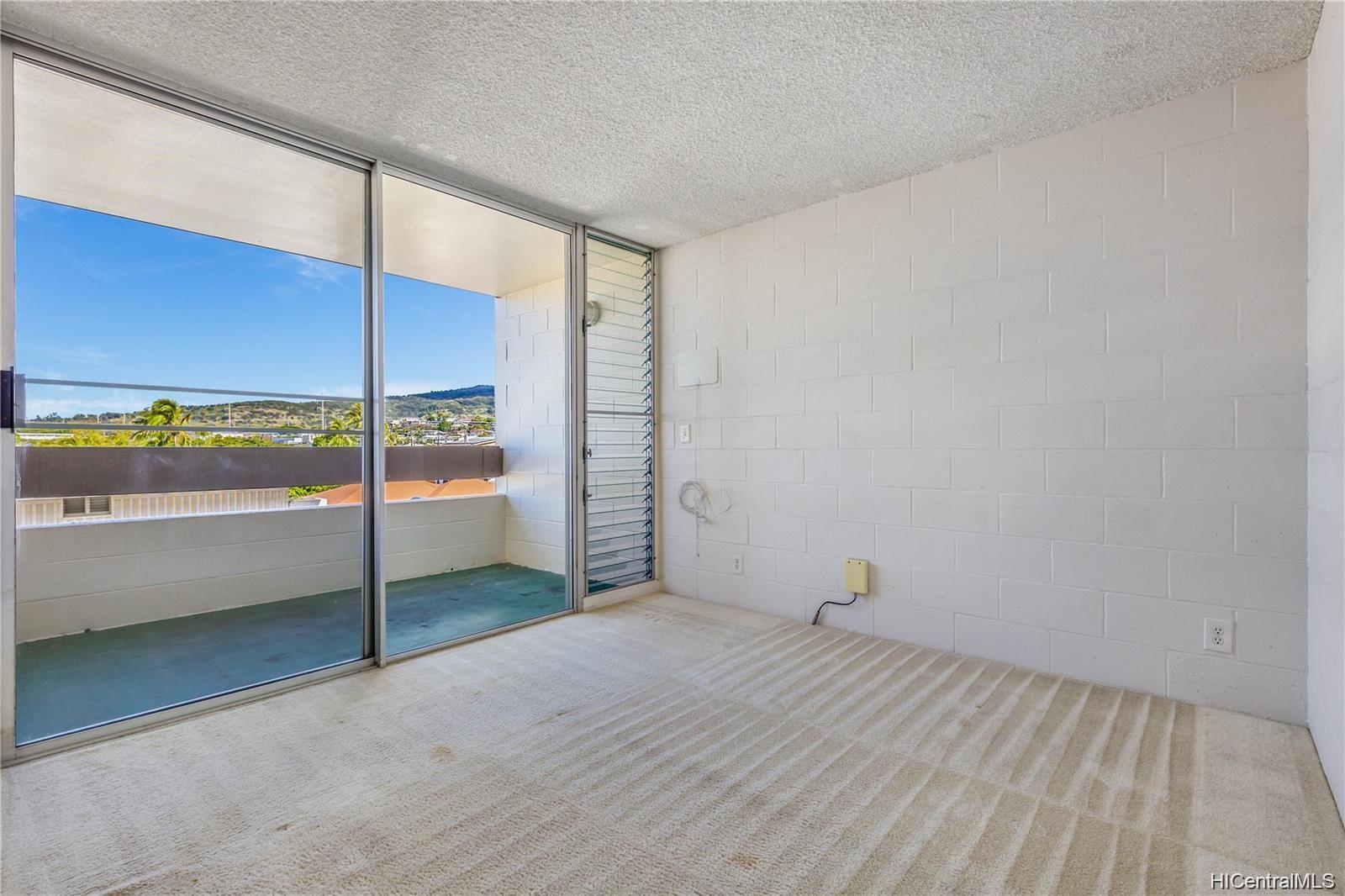 1555 Pohaku Street #B505, Honolulu, HI 96817