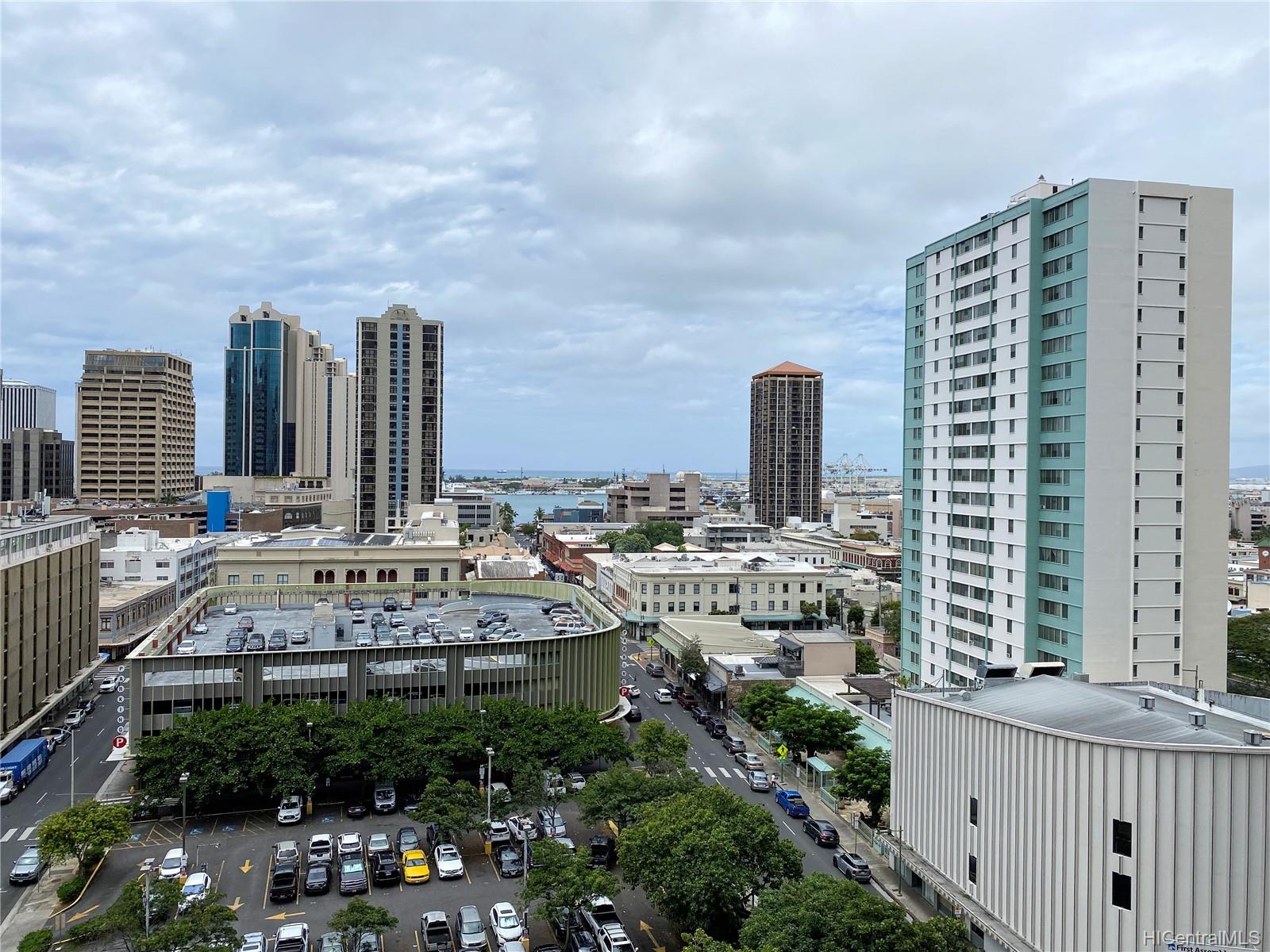 1255 Nuuanu Avenue #E1202, Honolulu, HI 96817