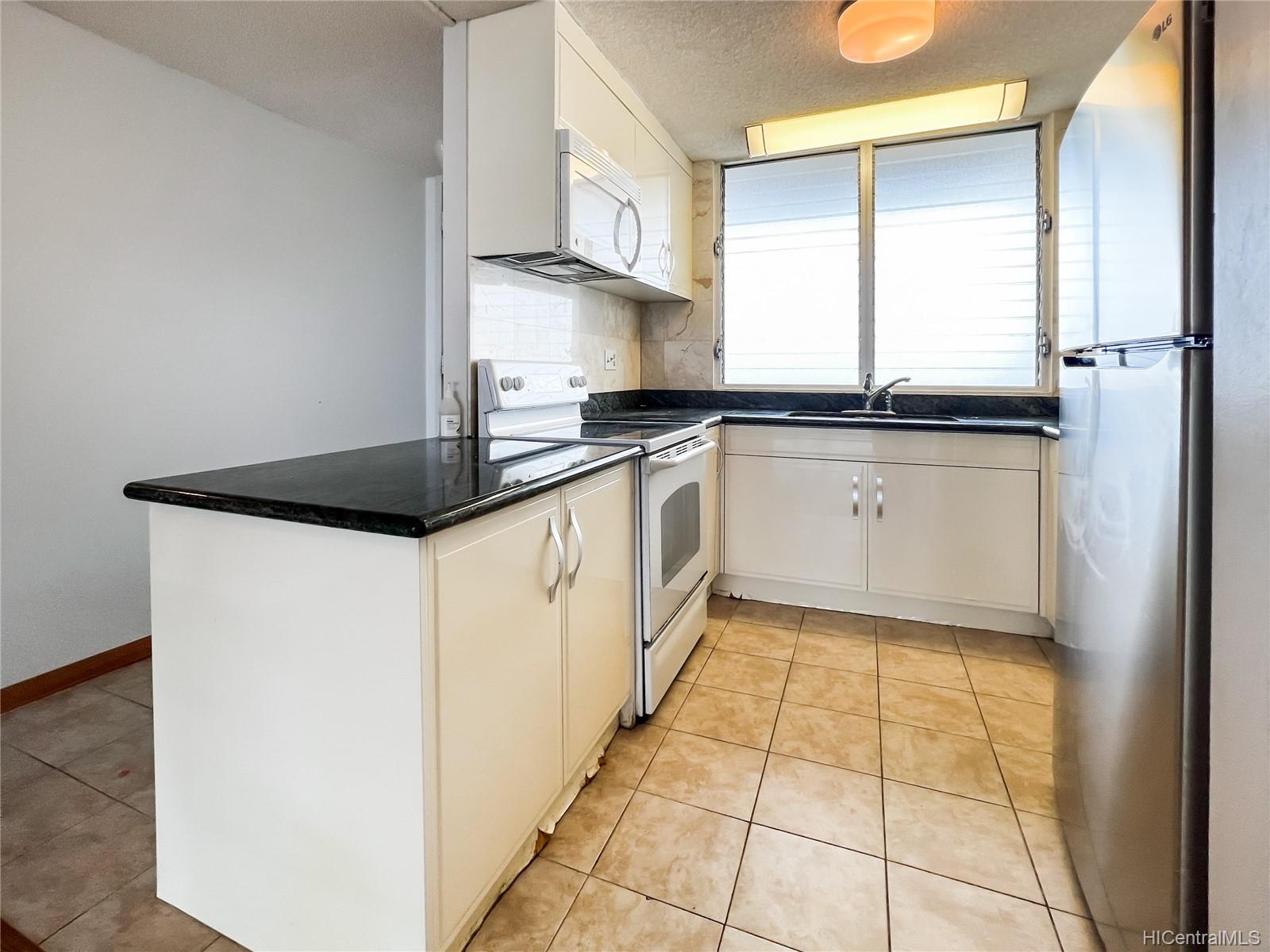 1212 punahou Street #3204, Honolulu, HI 96826