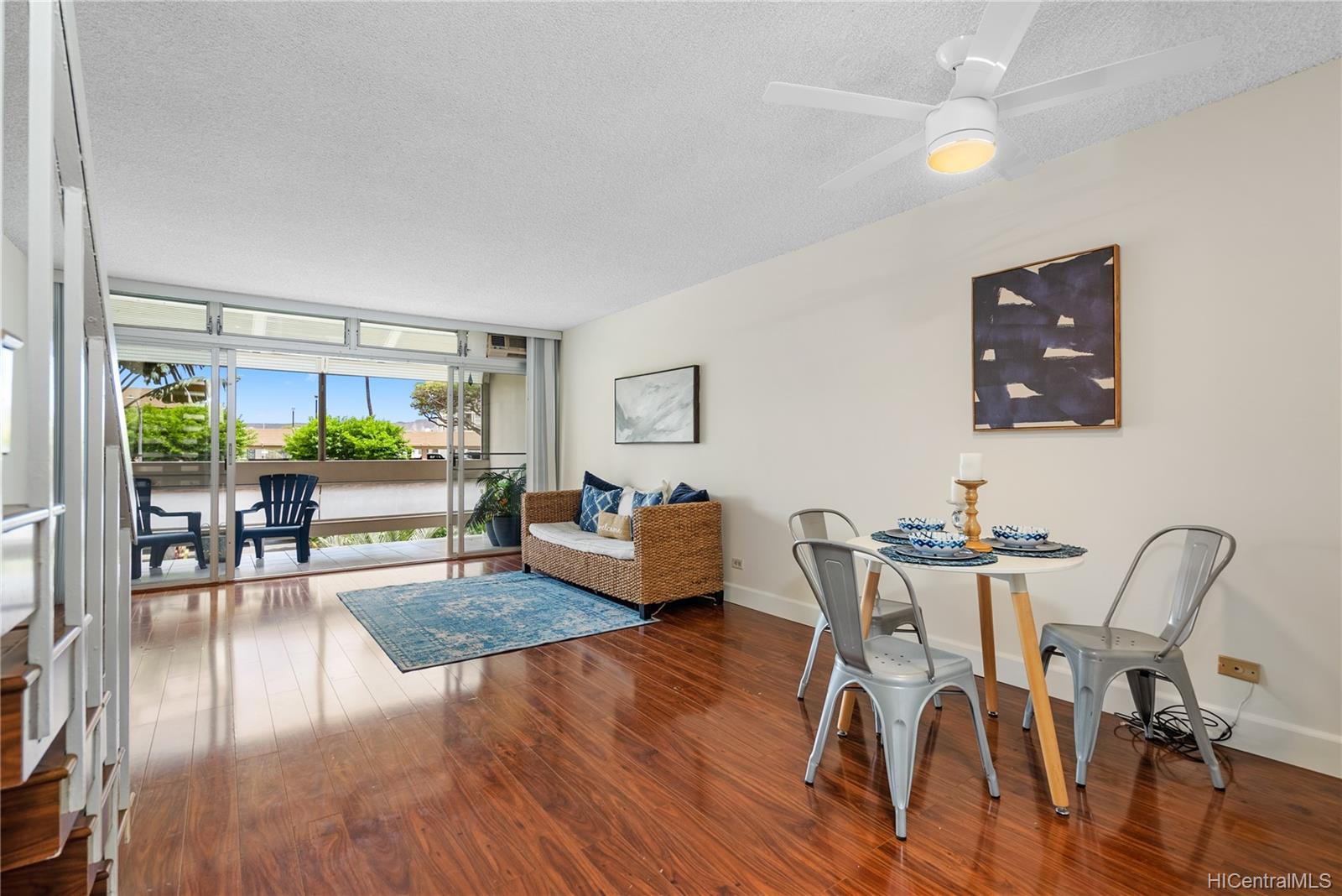 500 University Avenue #324, Honolulu, HI 96826