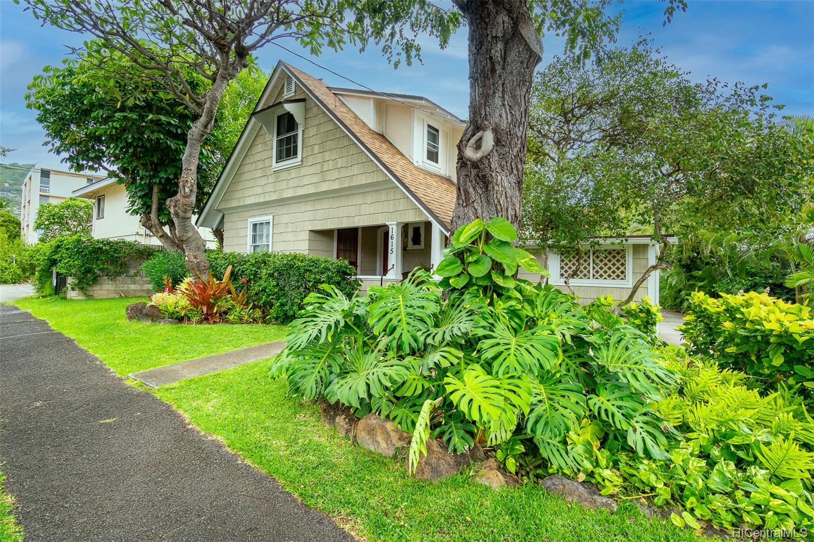 1615 Makiki Street Honolulu, HI 96822