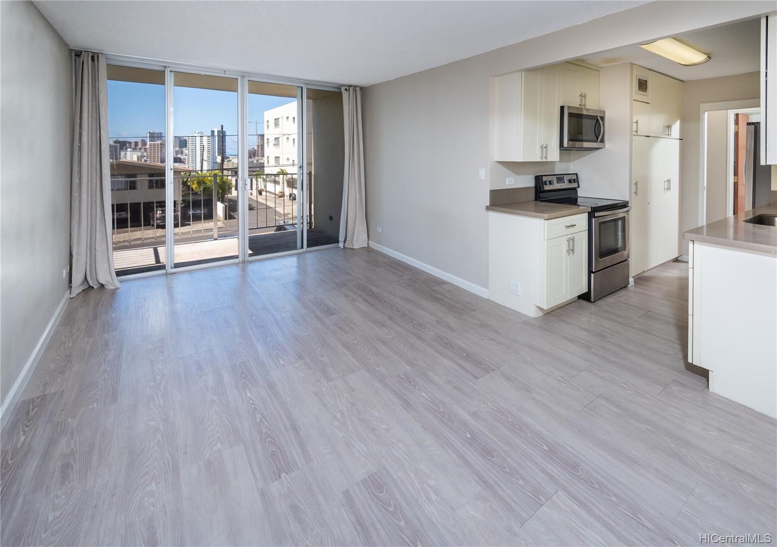 1069 Spencer Street #101, Honolulu, HI 96822