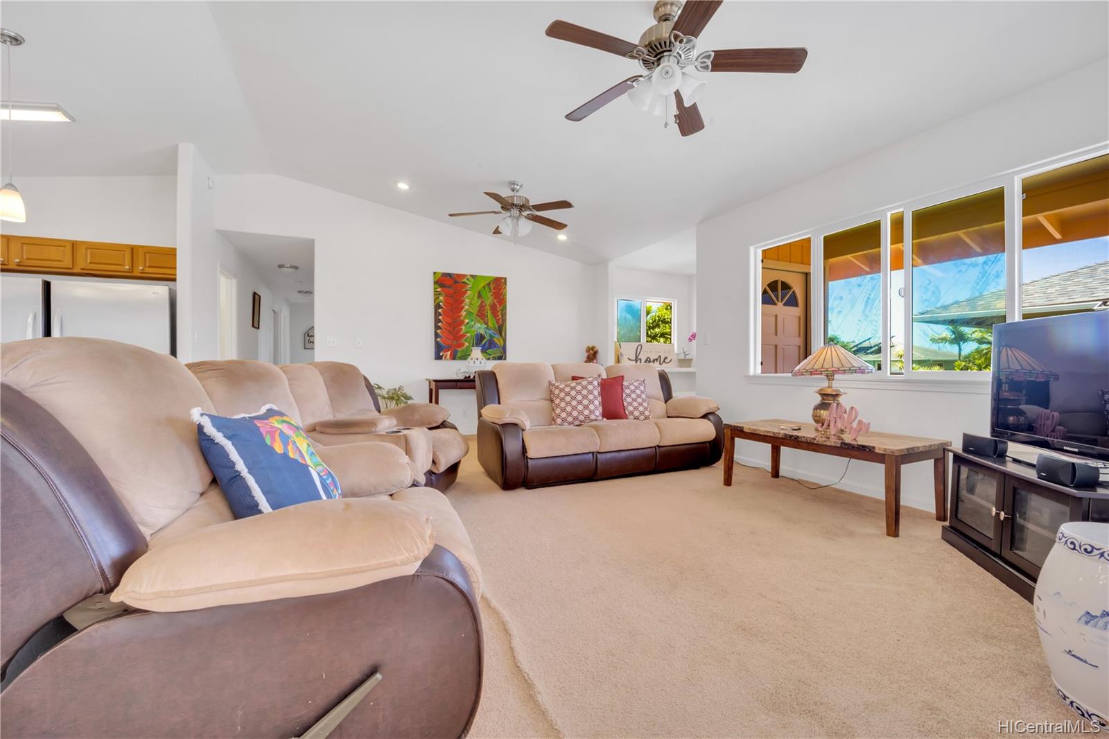 3504B Trousseau Street Honolulu, HI 96815