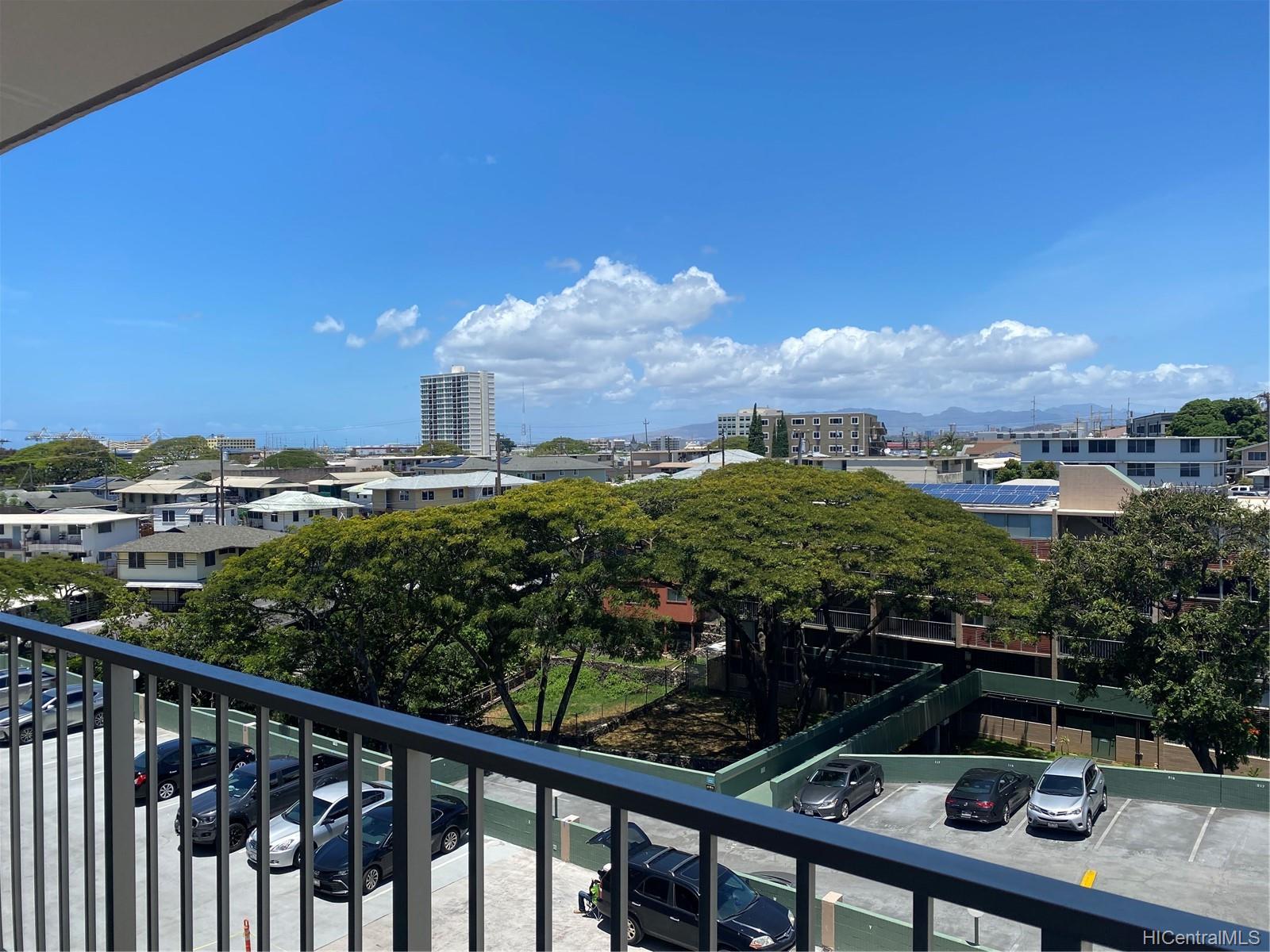 1720 Huna Street #B612, Honolulu, HI 96817