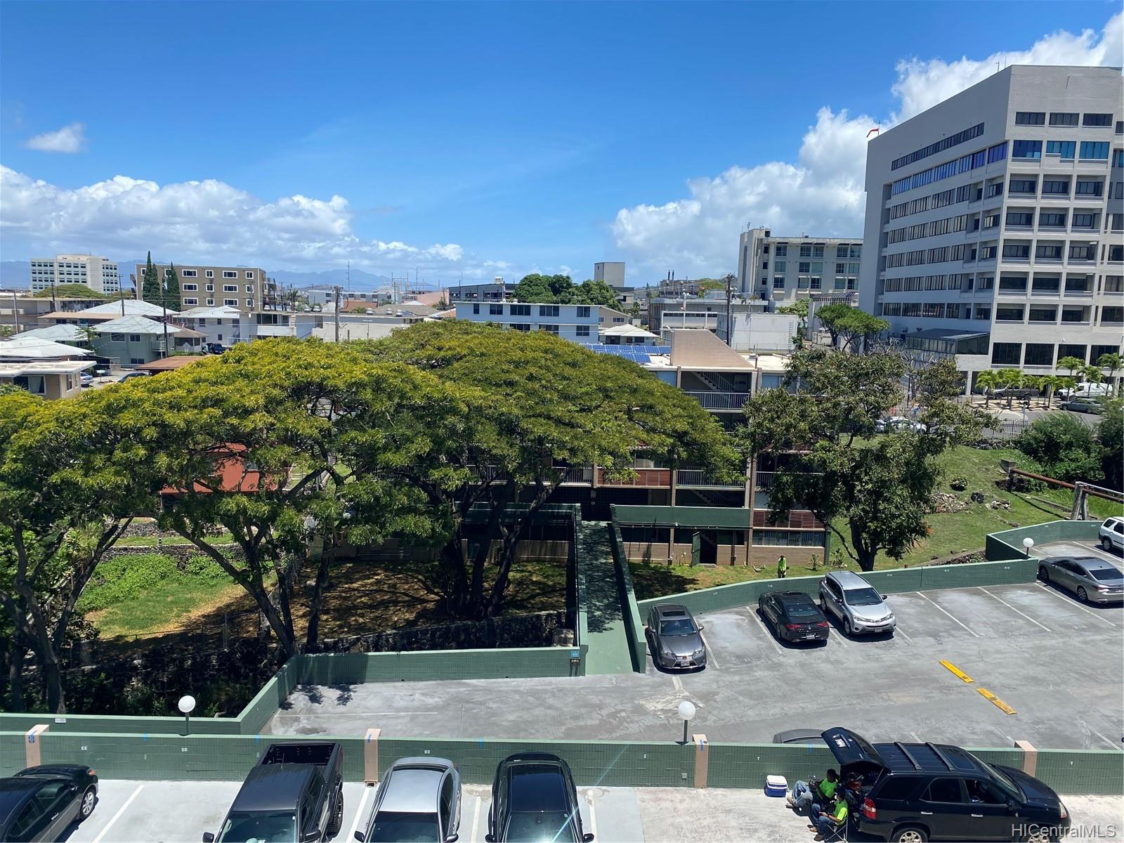 1720 Huna Street #B612, Honolulu, HI 96817
