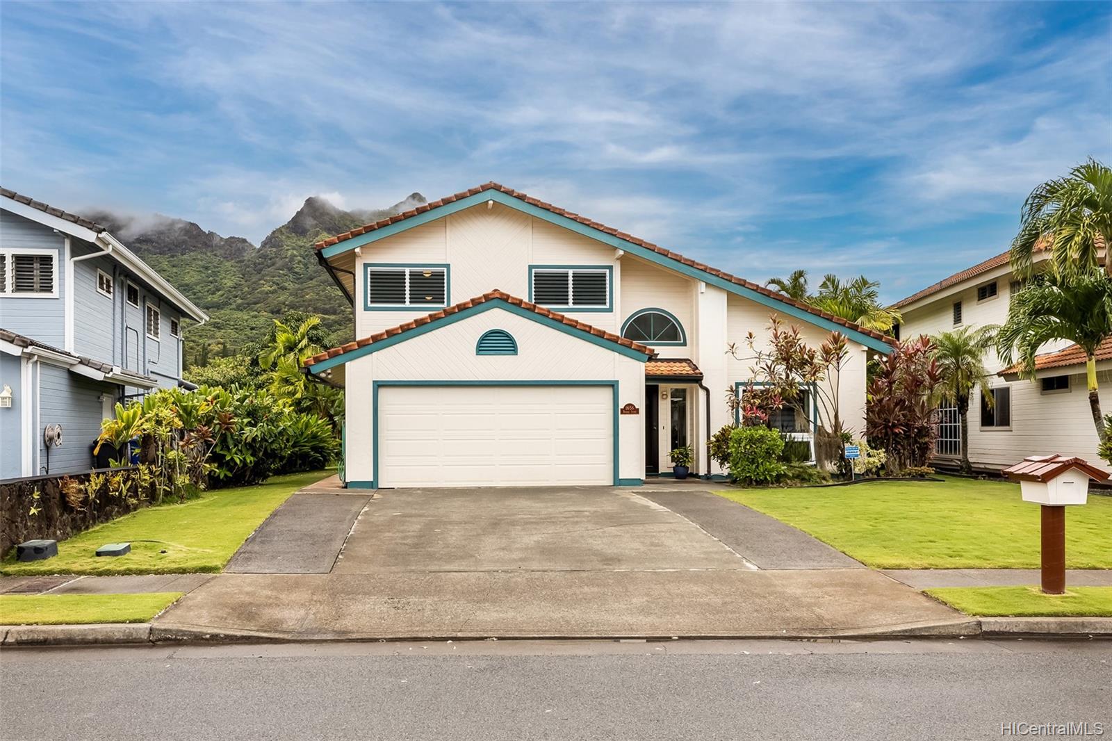 1656 Paukiki Street Kailua, HI 96734