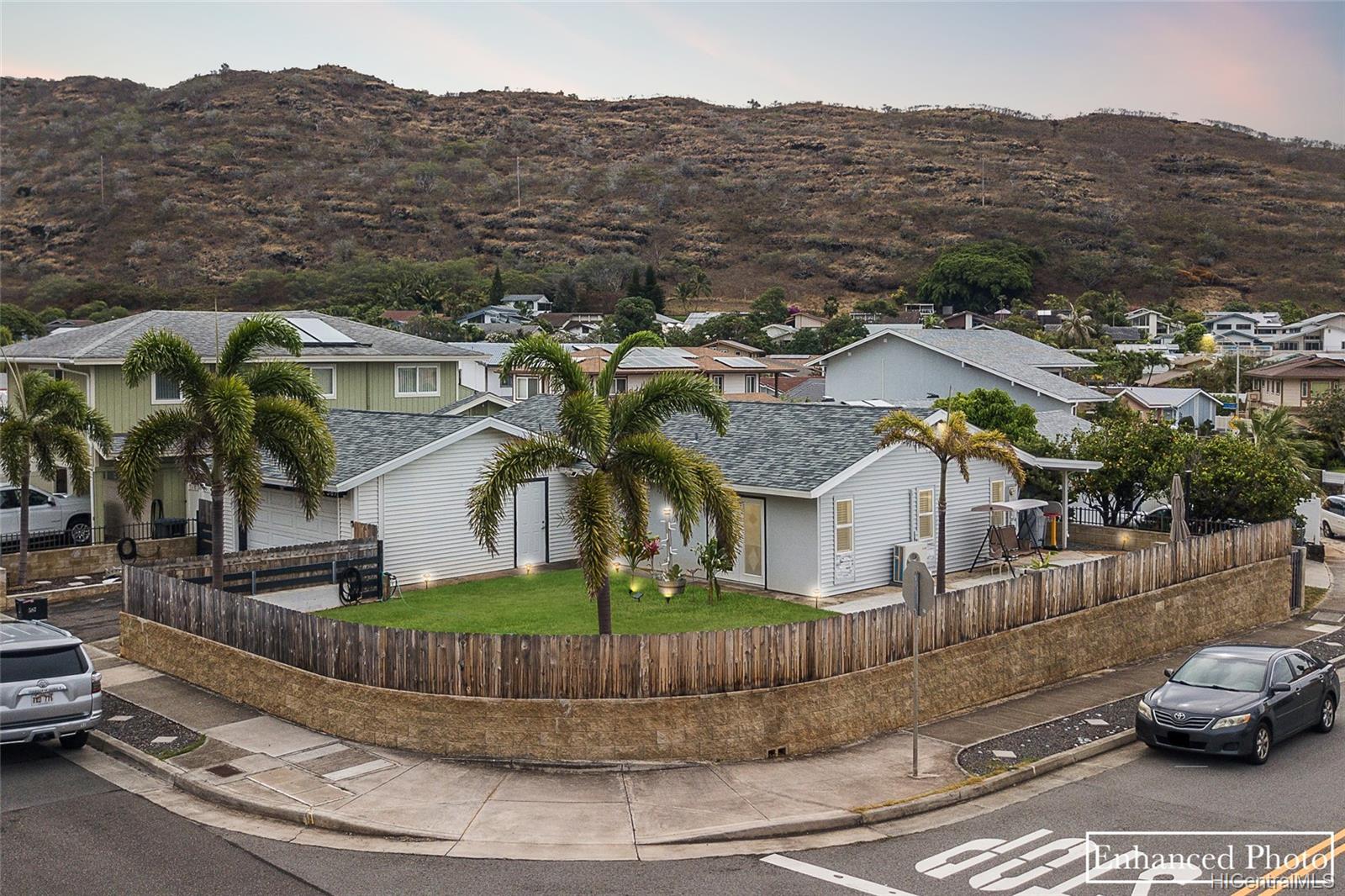 587 Kealahou Street Honolulu, HI 96825