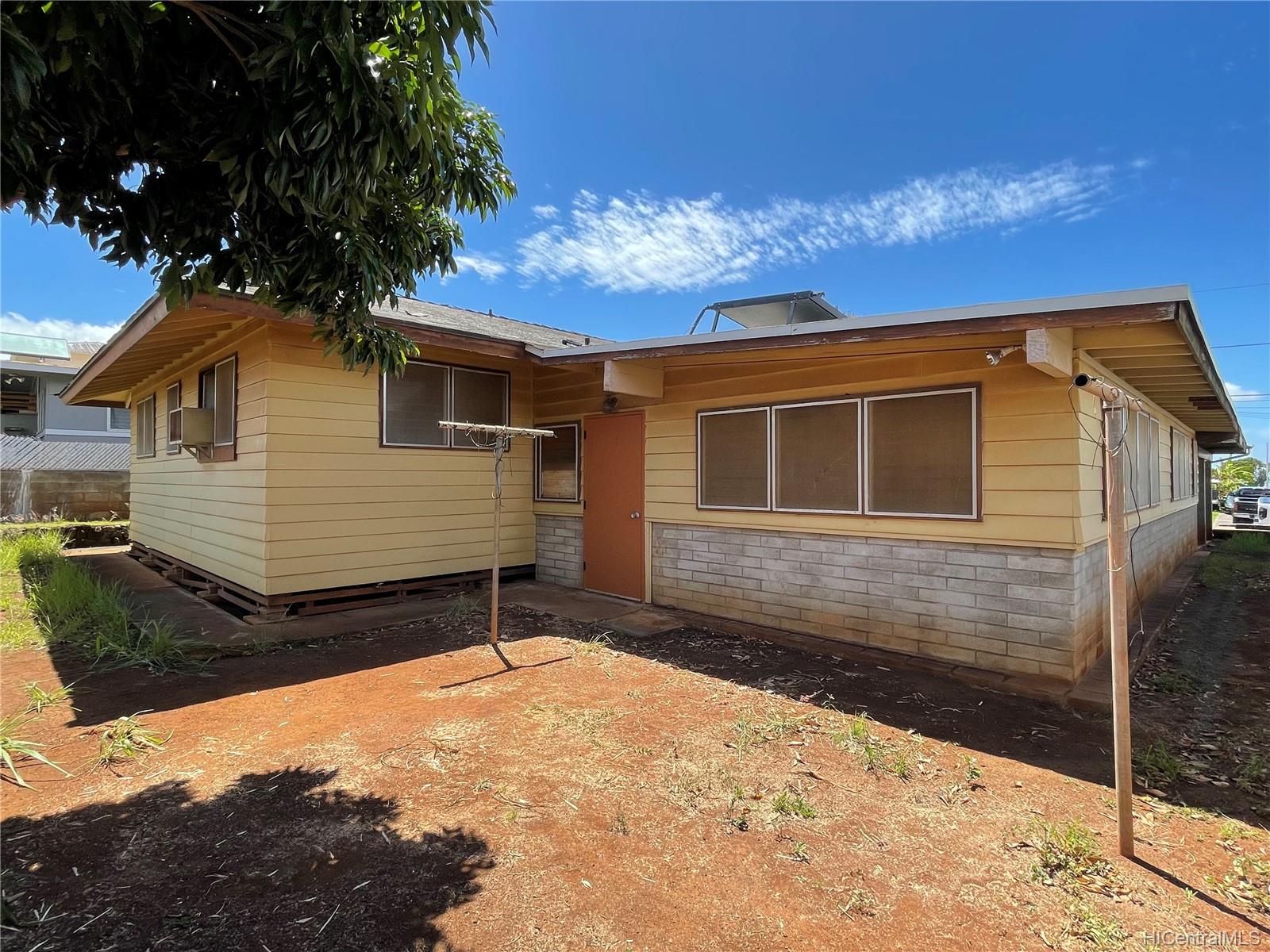 1578 Kaumoli Street Pearl City, HI 96782