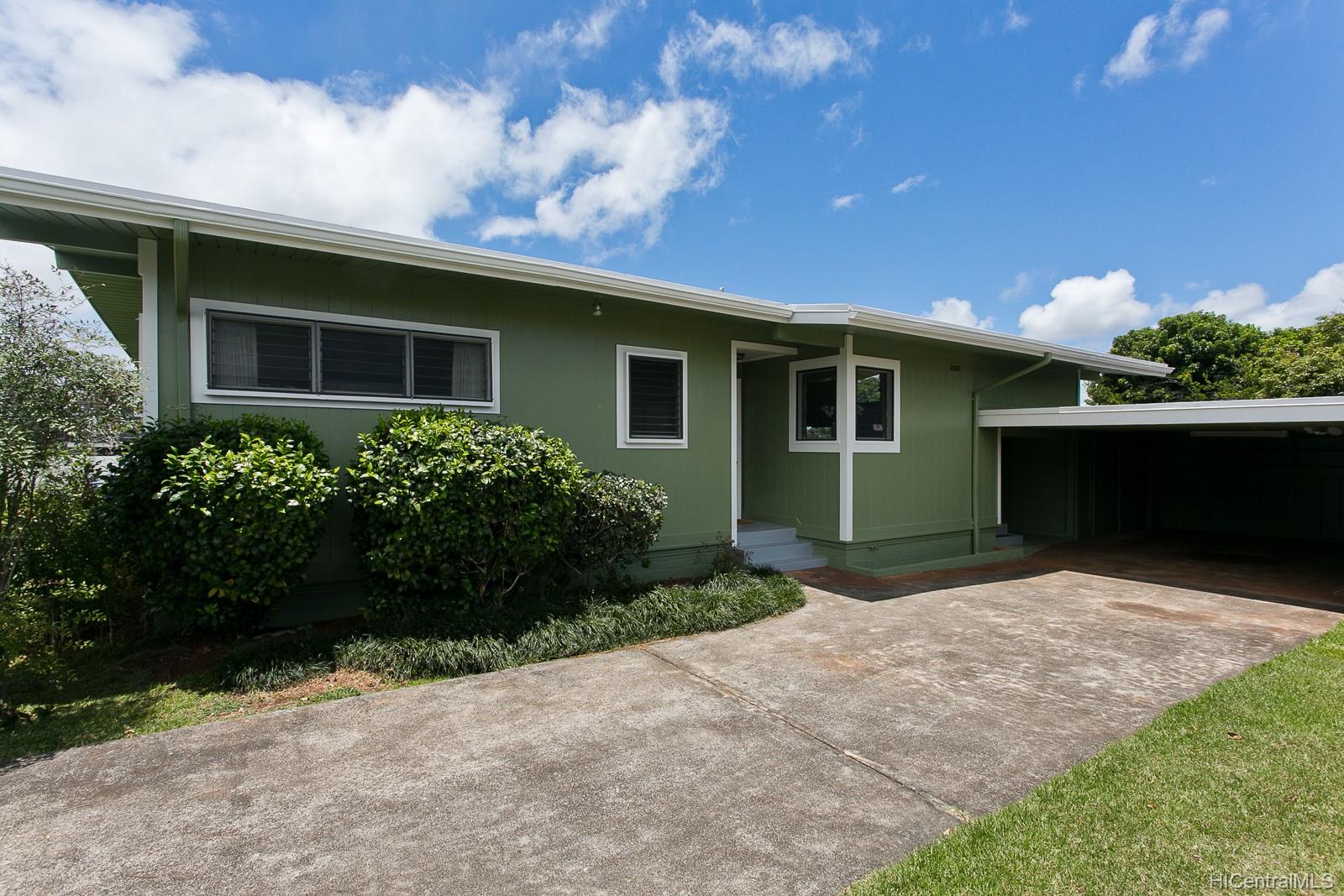 326 Iliwai Drive Wahiawa, HI 96786