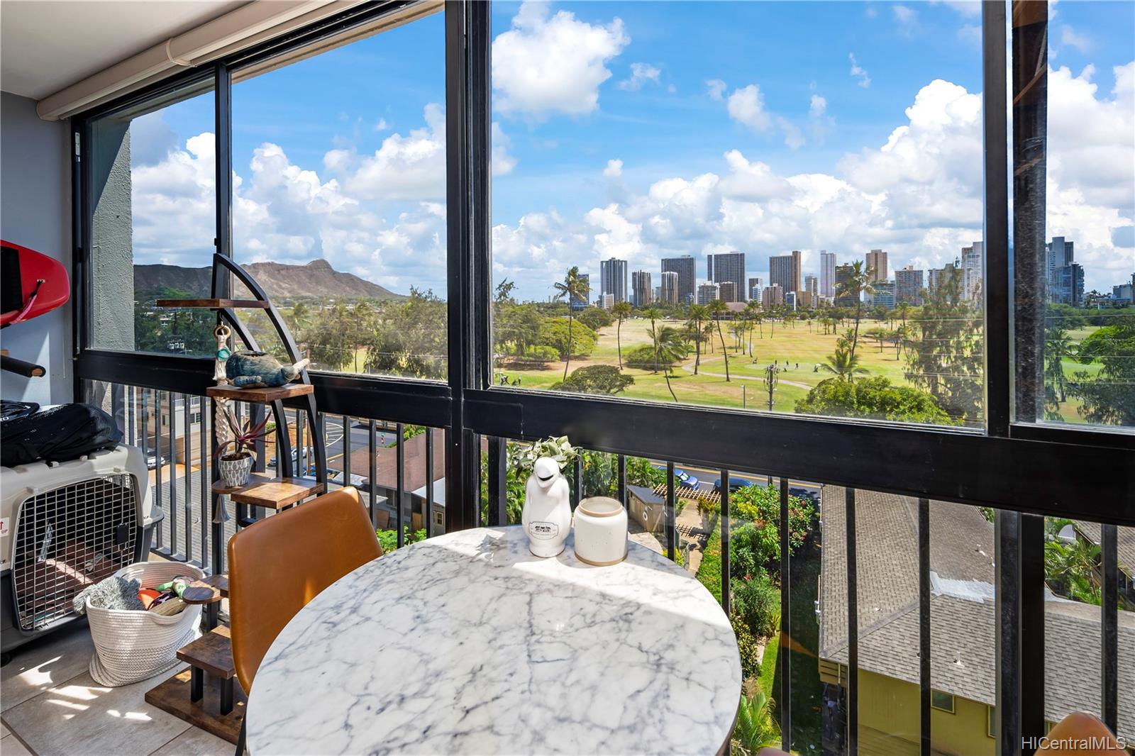 2916 Date Street #6E, Honolulu, HI 96816