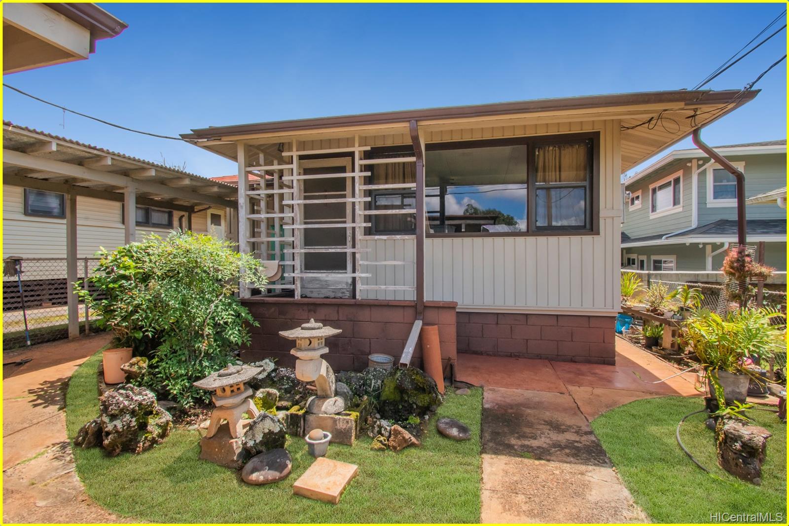 15 Kilea Place Wahiawa, HI 96786